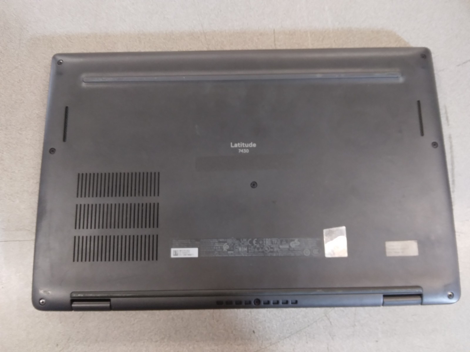 Dell*Latitude*7430*Intel*i5-1245U*256GB*NVMe*16GB*DDR4*Iris*Xe*Graphics*No*OS
