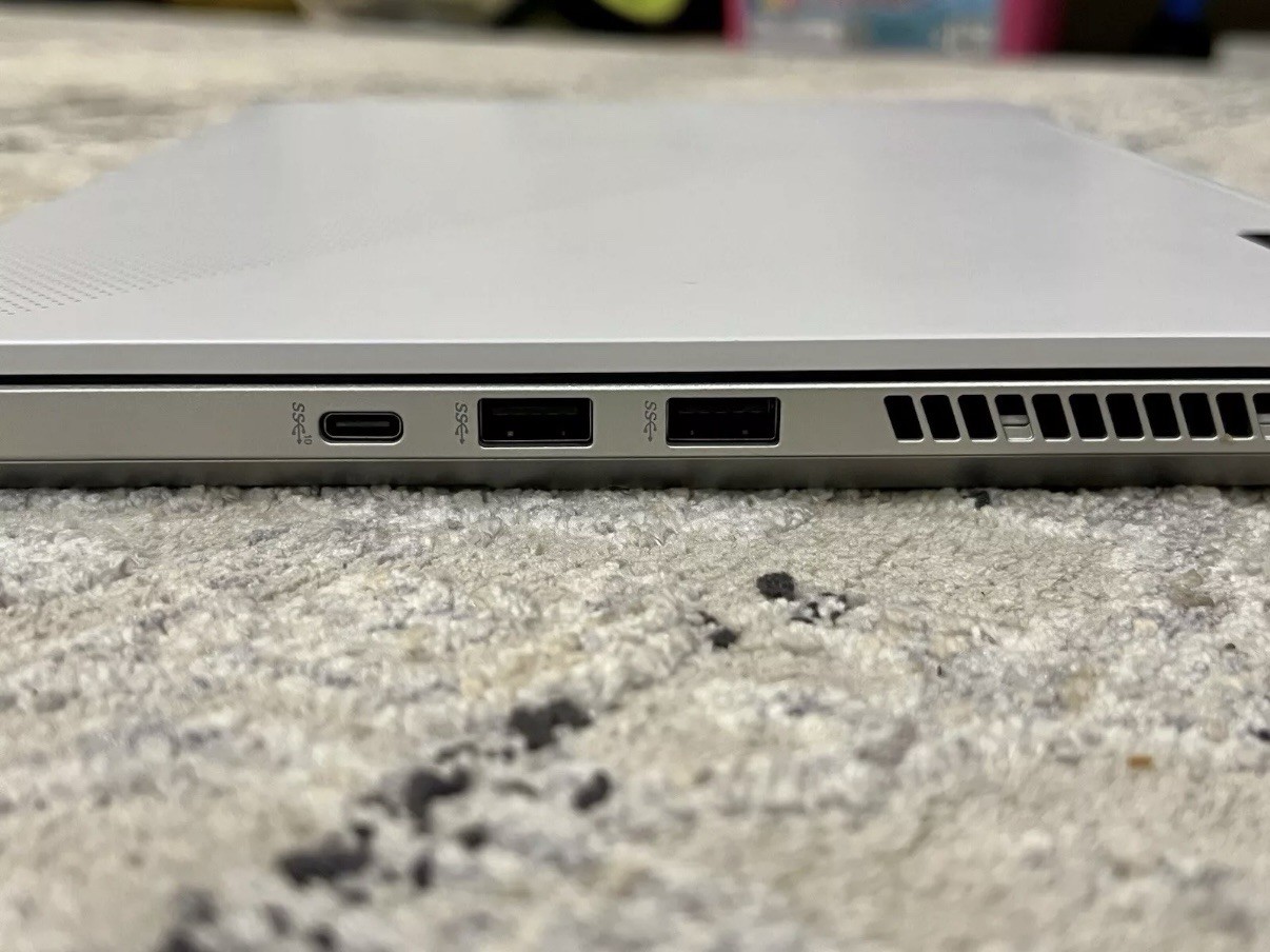 ROG Zephyrus G14 / Ryzen 7 5800HS / NVIDIA GeForce RTX 3060 /24GB RAM / 1 TB SSD