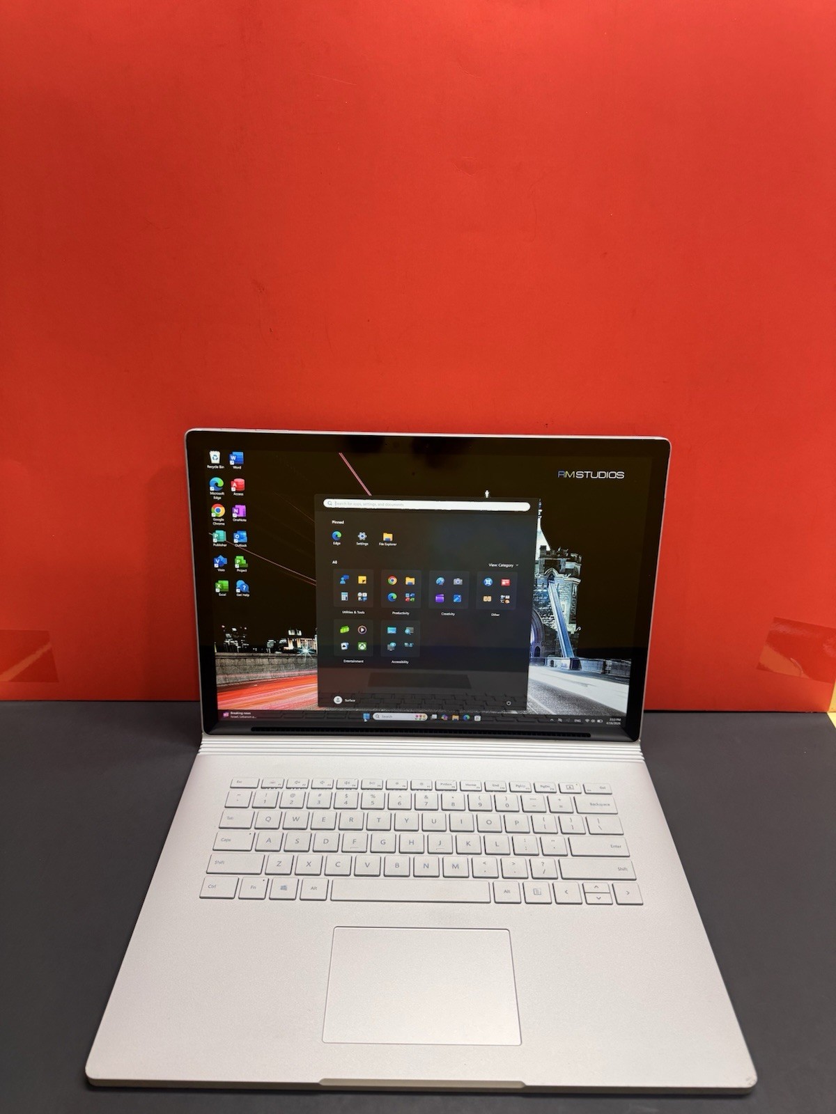 Microsoft Surface Book 3 15.5” 10th i7- 1.30GHz 16GB 256GB Windows 11pro