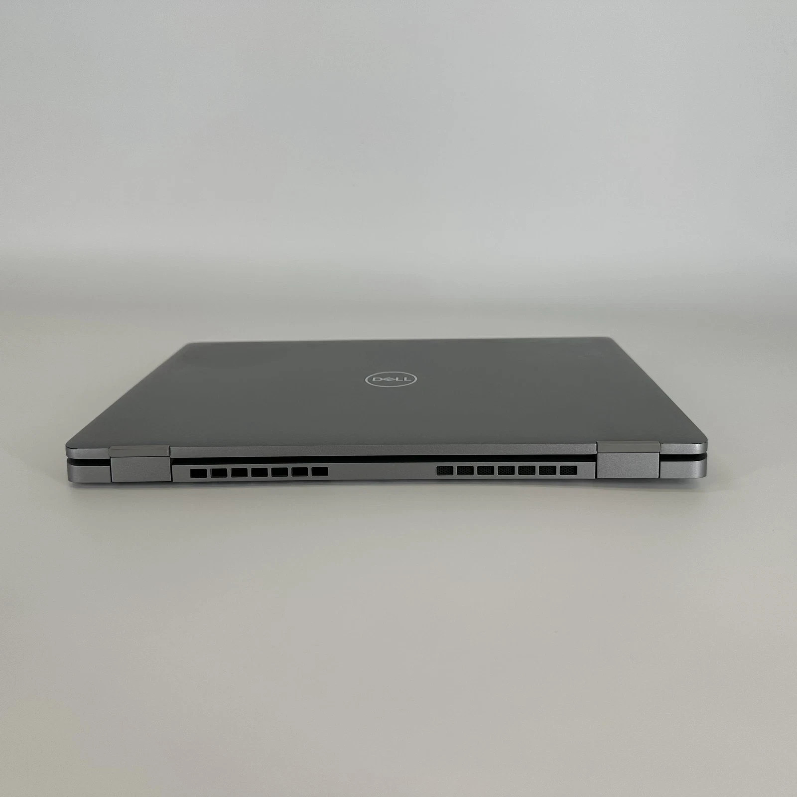 Dell Latitude 5320 13.3” FHD Laptop Intel i7-1185G7 16GB RAM 256GB SSD Win 11Pro