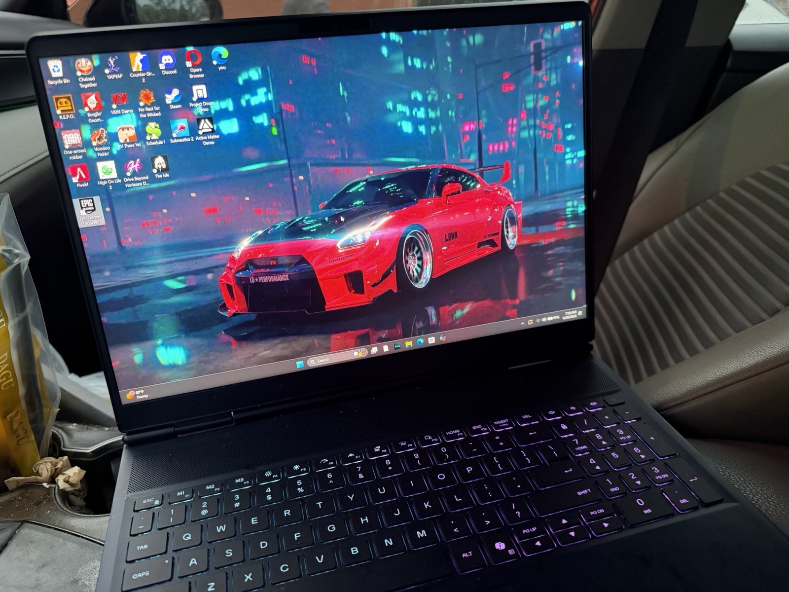 Dell G Series 17.3″ Gaming Laptop i7 16GB 1TB SSD GTX 1650 Win11 Black