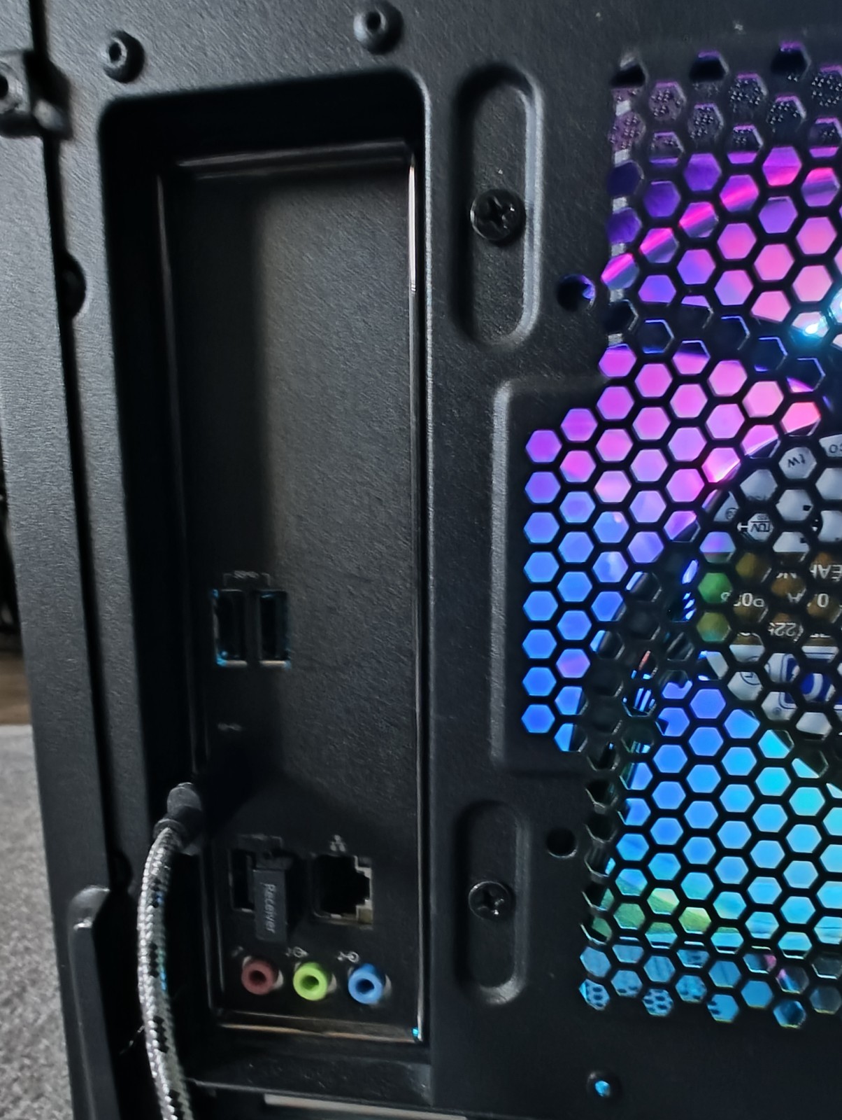 Lenovo Legion T5 26AMR5 GAMING Ryzen 5 3600 6-cores 32GB RAM 256GB SSD & 4tb hdd