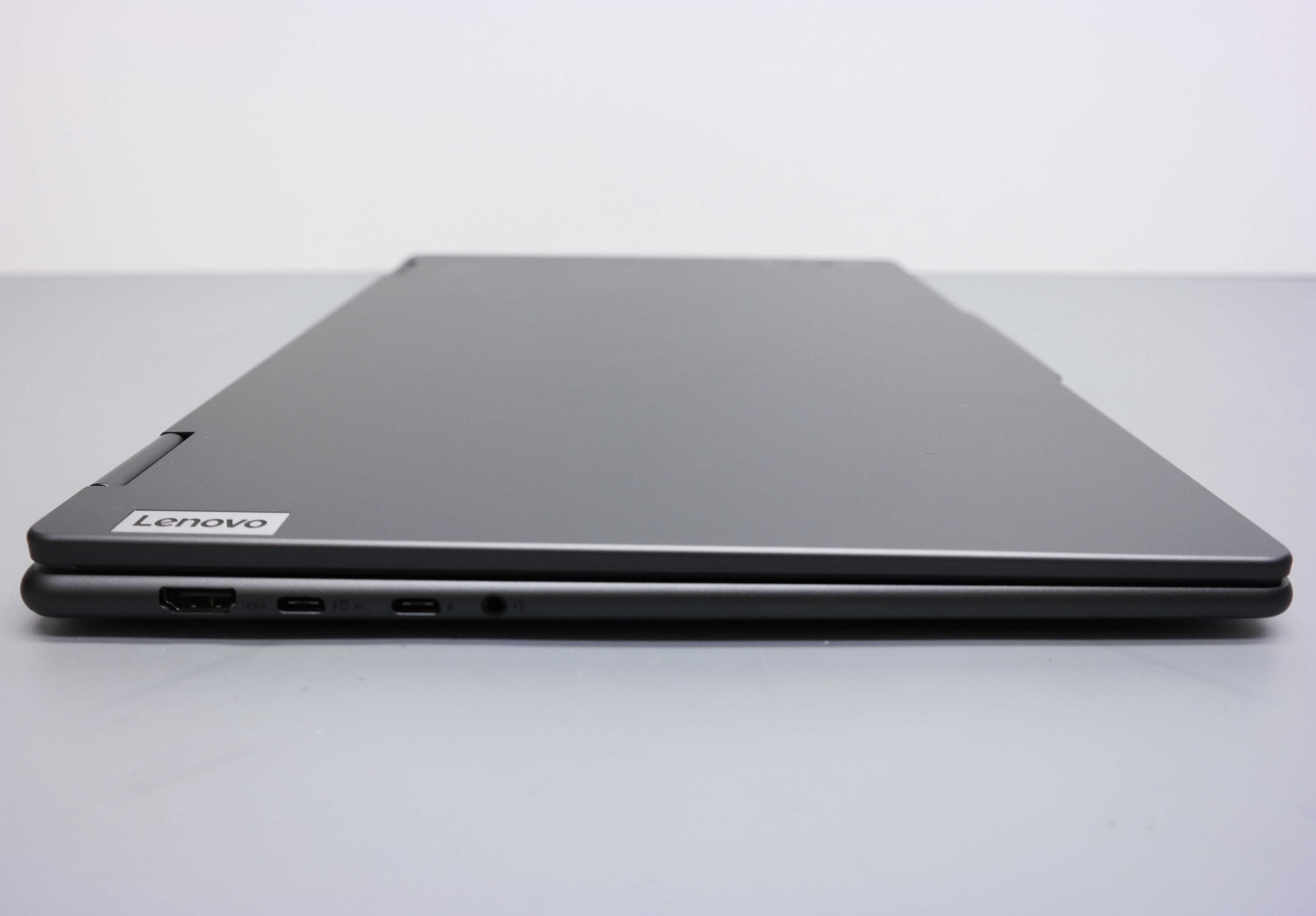 Lenovo Yoga 7i 16” Intel Core i7-1355U 16GB RAM 512GB SSD Gray