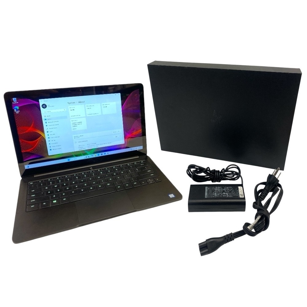 RAZOR Blade Stealth Rz09-02393e31 Touchscreen i7-8550U 16GB 256GB