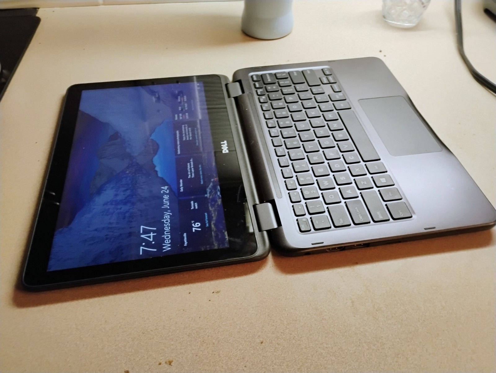 DELL INSPIRON PC Laptop /Tablet 2 in 1 Touch Scree , 5 CORES 2C ,216 m, 8gb ram