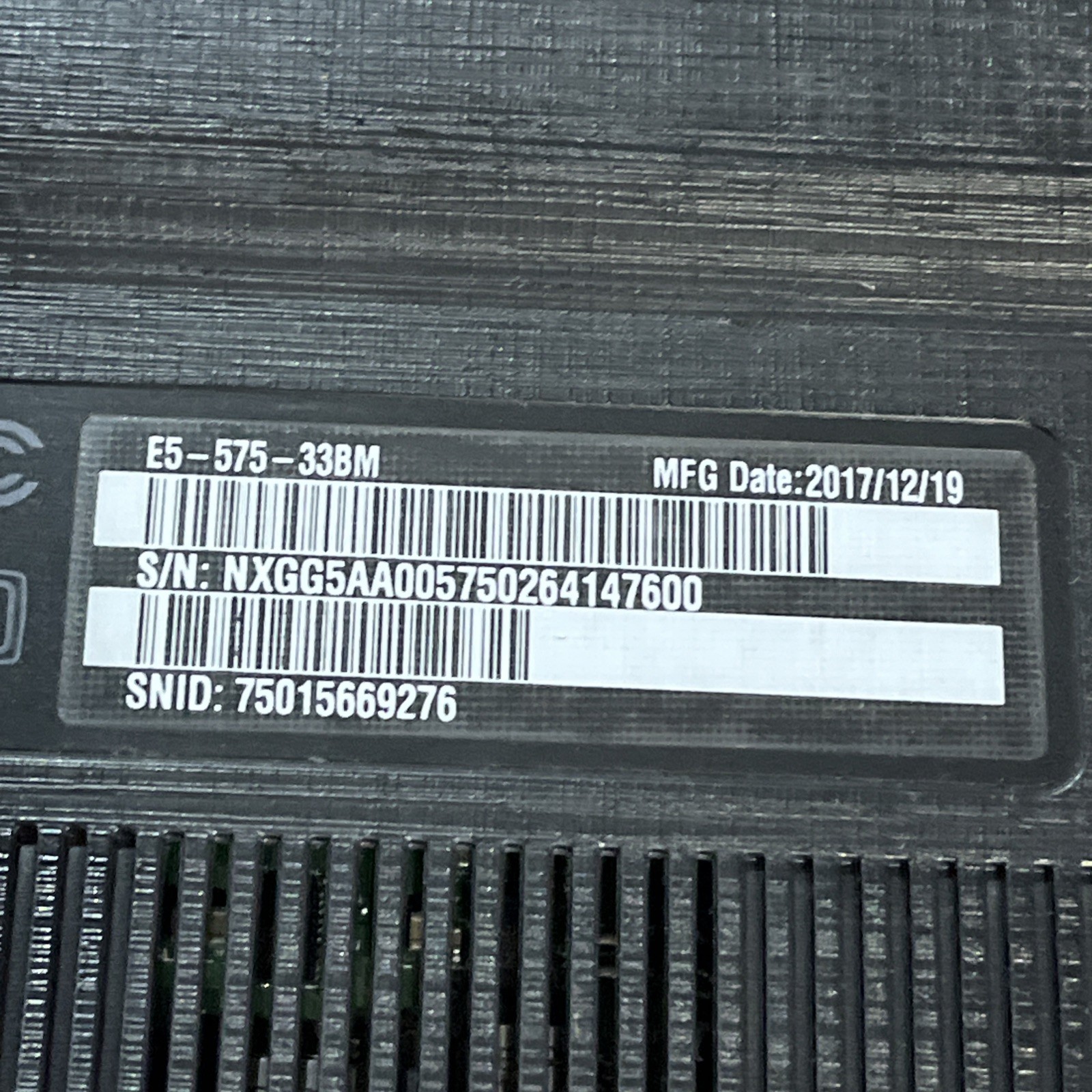 ACER ASPIRE E5-575 INTEL CORE I3 7TH GEN 4GB RAM NO HD