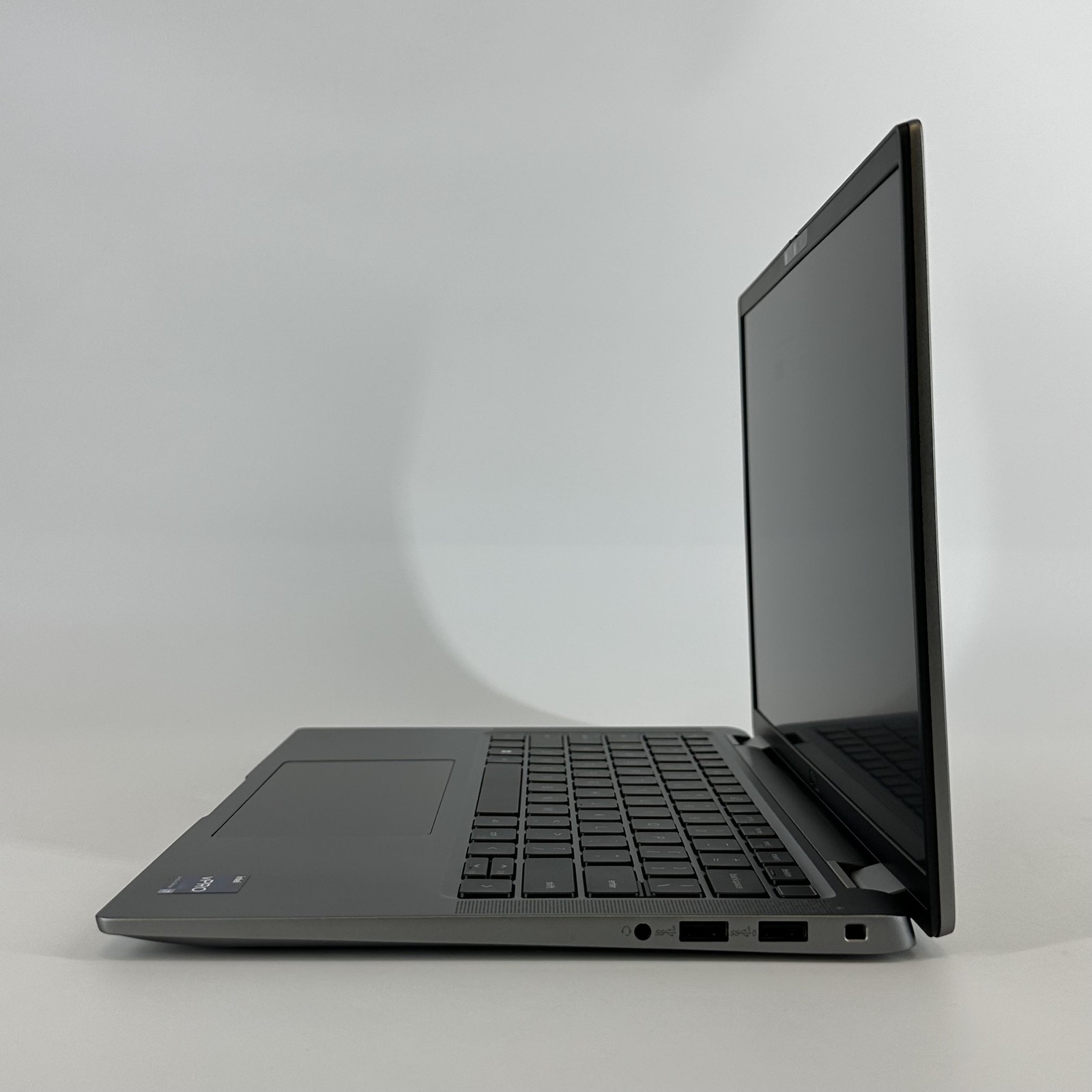 Dell Latitude 7440 14 Gray FHD+ 1.8 GHz i7-1365U 32GB RAM 512GB SSD Good