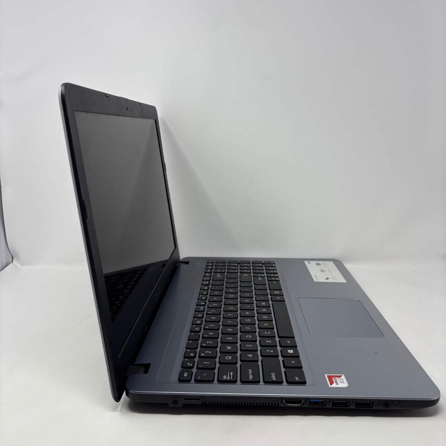 Broken Asus Vivobook 15 X540BA 15.6″ A9-9400 3.0GHz 8GB RAM 1TB HDD Bad Bat