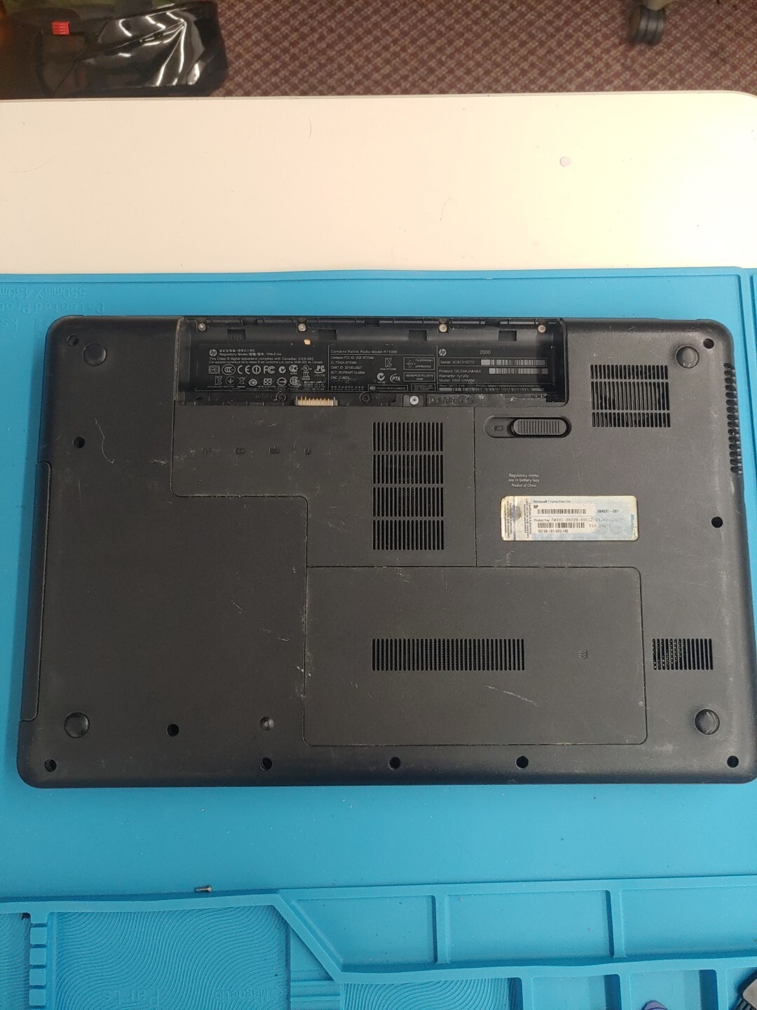 891 – HP 2000 – FOR PARTS / AS-IS