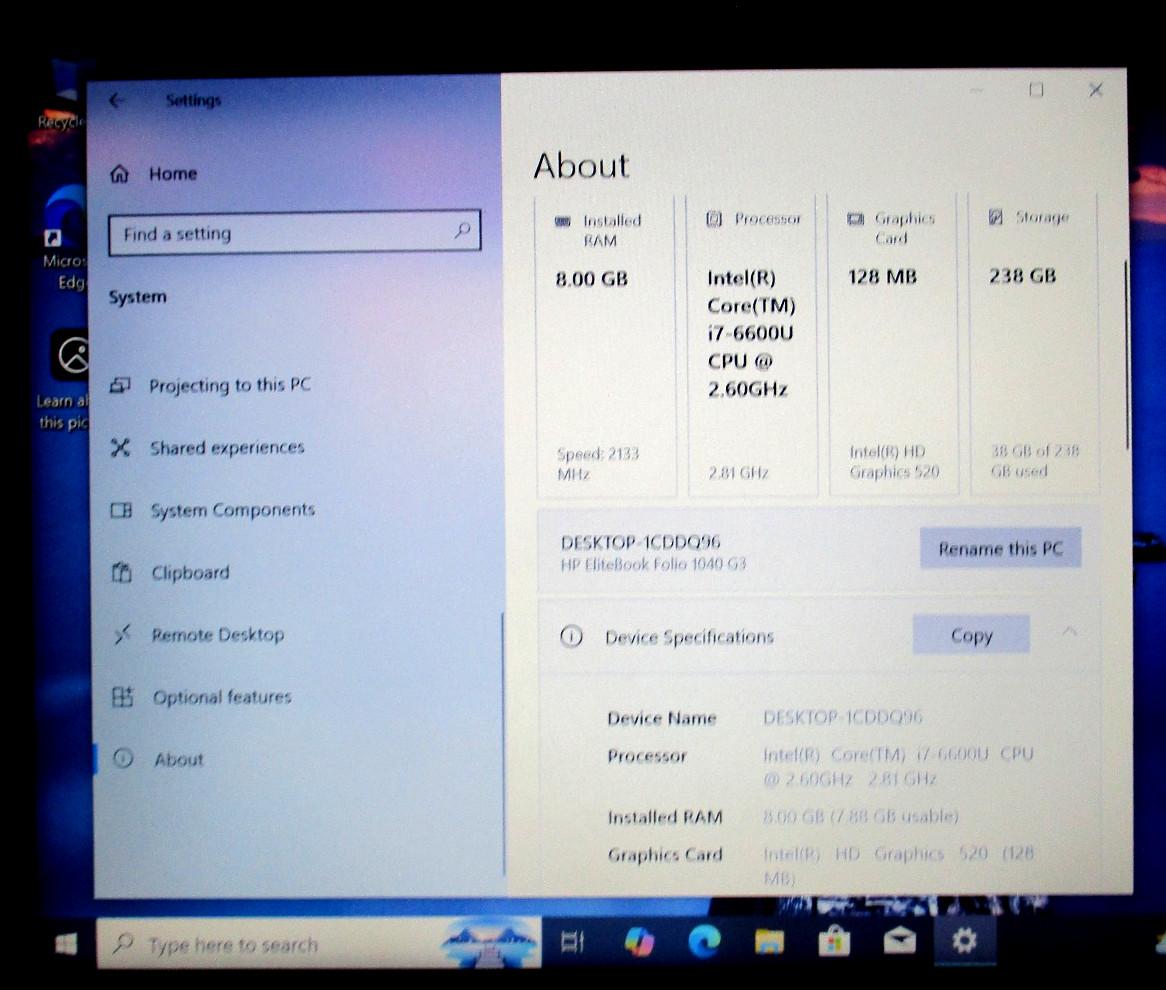 HP Elitebook Folio 1040 G3 14″ i7-6600U 2.6GHz 8GB 256 GB SSD/ W10 Pro