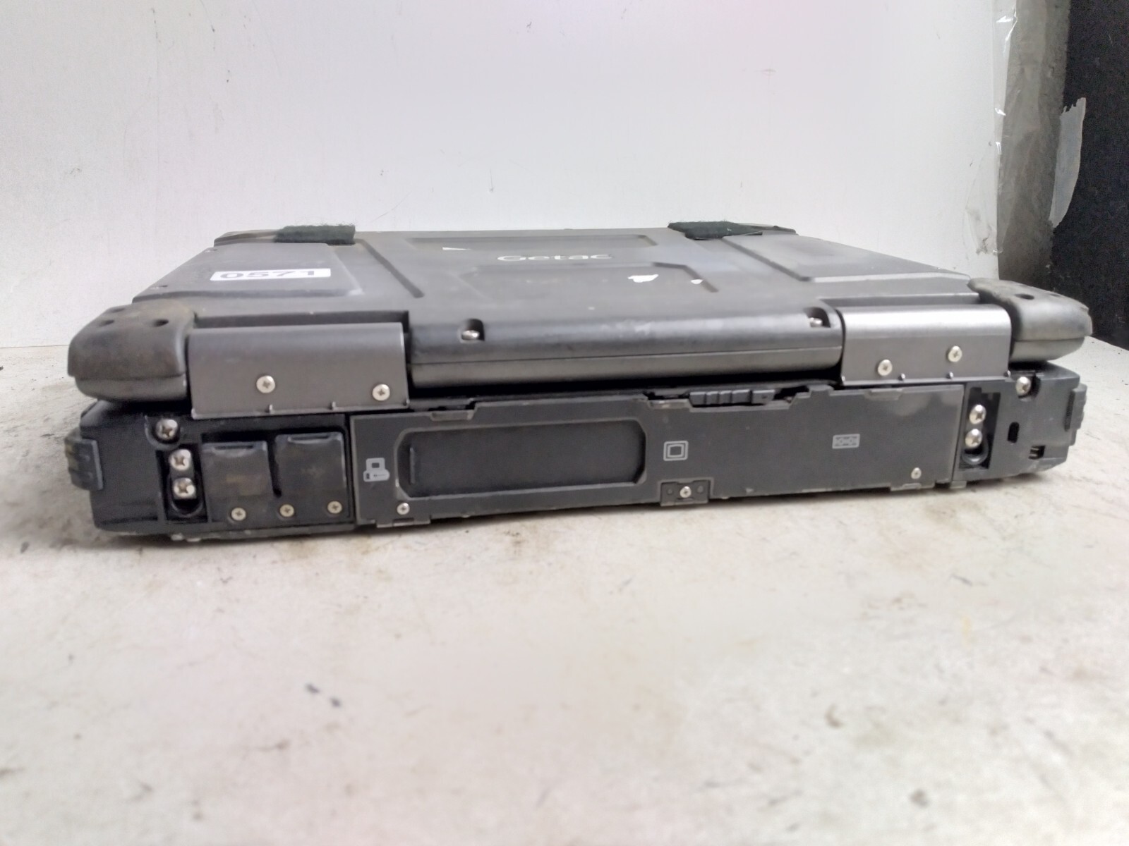 Getac B300 w/i7-4600M, 8GB RAM, 13.3″ Rugged Laptop for Parts/Repair