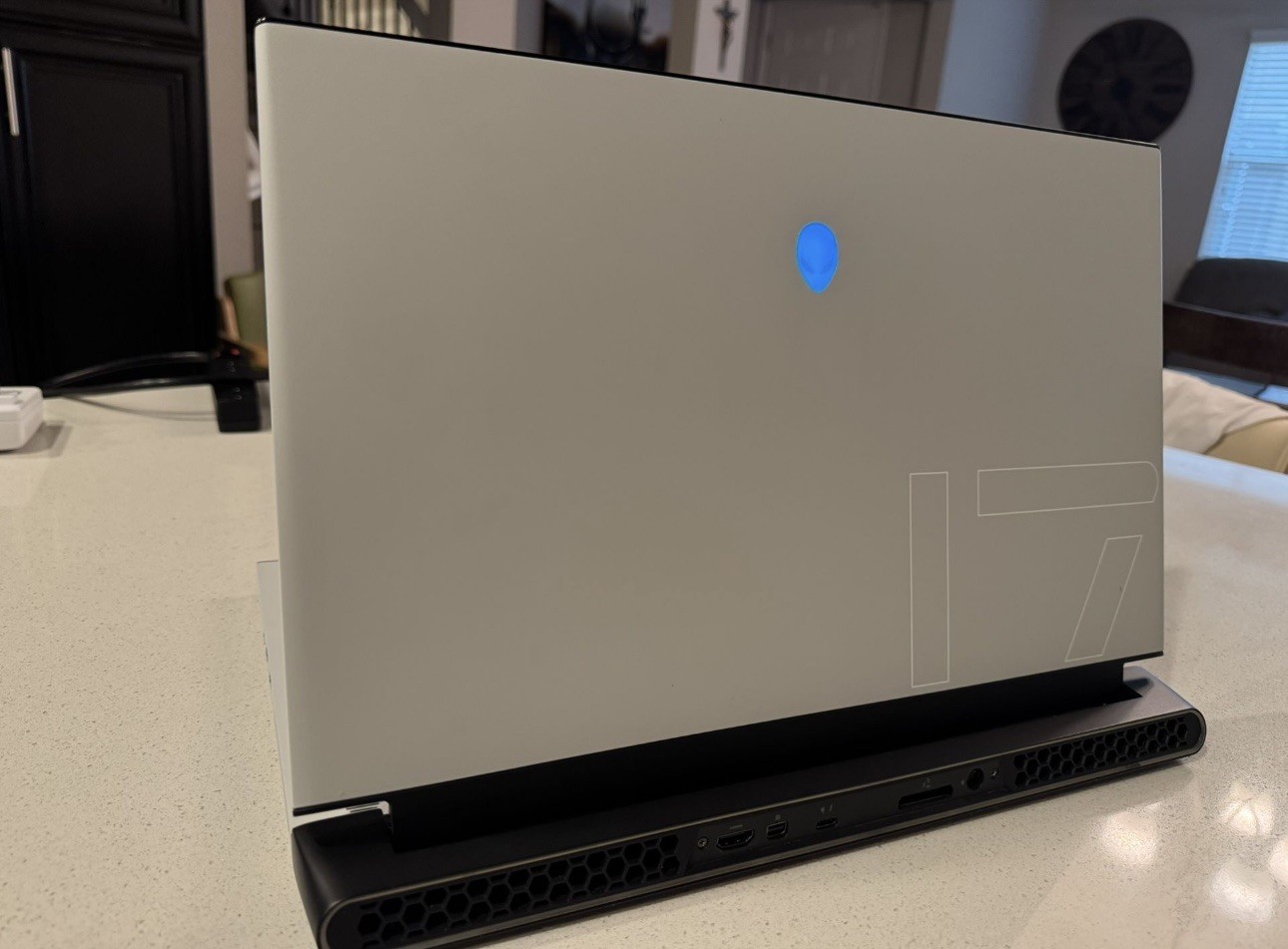 Alienware M17 R3 17.3 inch (1TB, Intel Core i7 10th Gen., 16GB) Gaming Laptop
