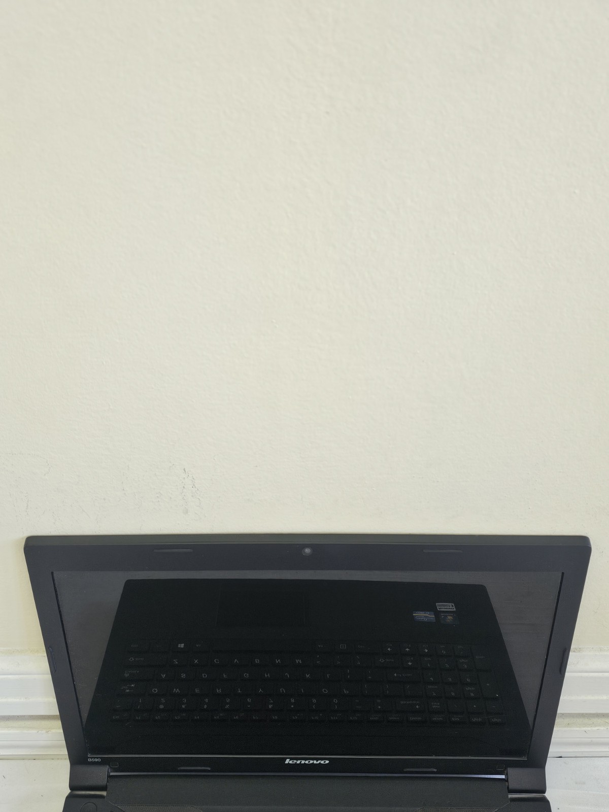 Lenovo B590 Laptop – Intel i3-3110m – 4GB RAM – 500GB HDD – Windows 10