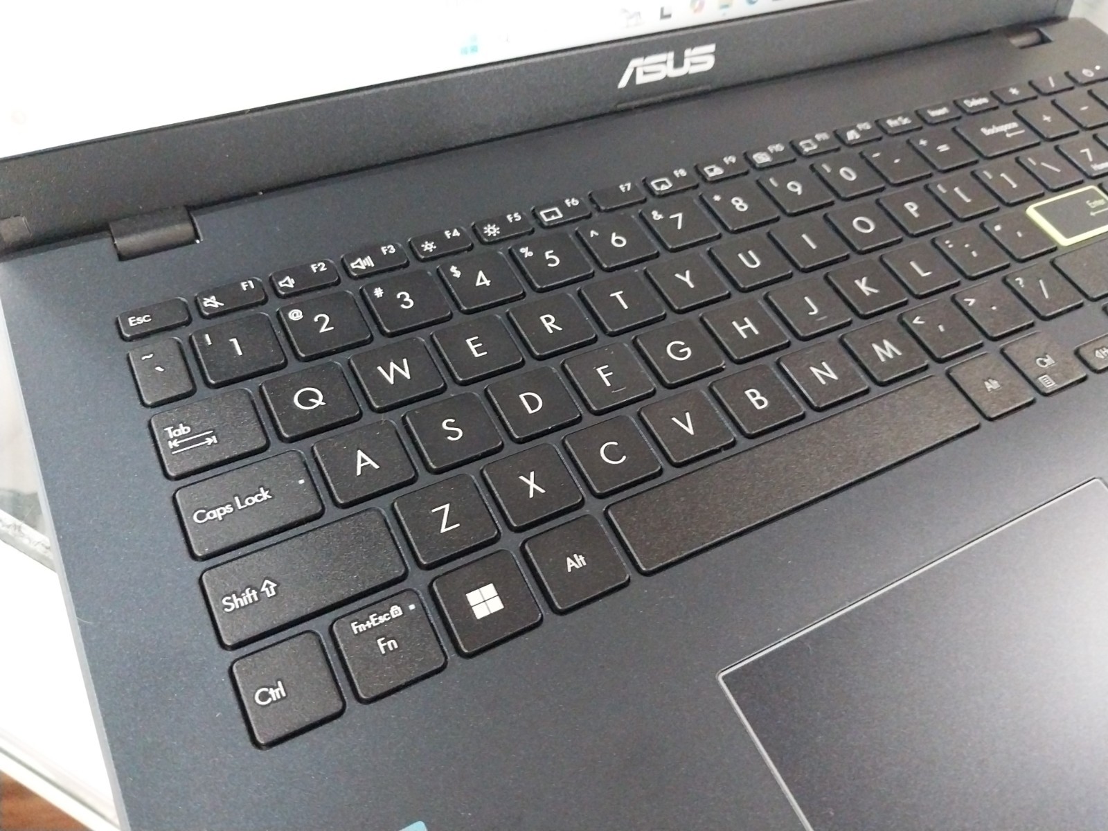 ASUS VIVOBOOK GO 15 E510K WINDOWS 11 HOME IN S MODE 128GB SSD 4GB RAM / 15.6″
