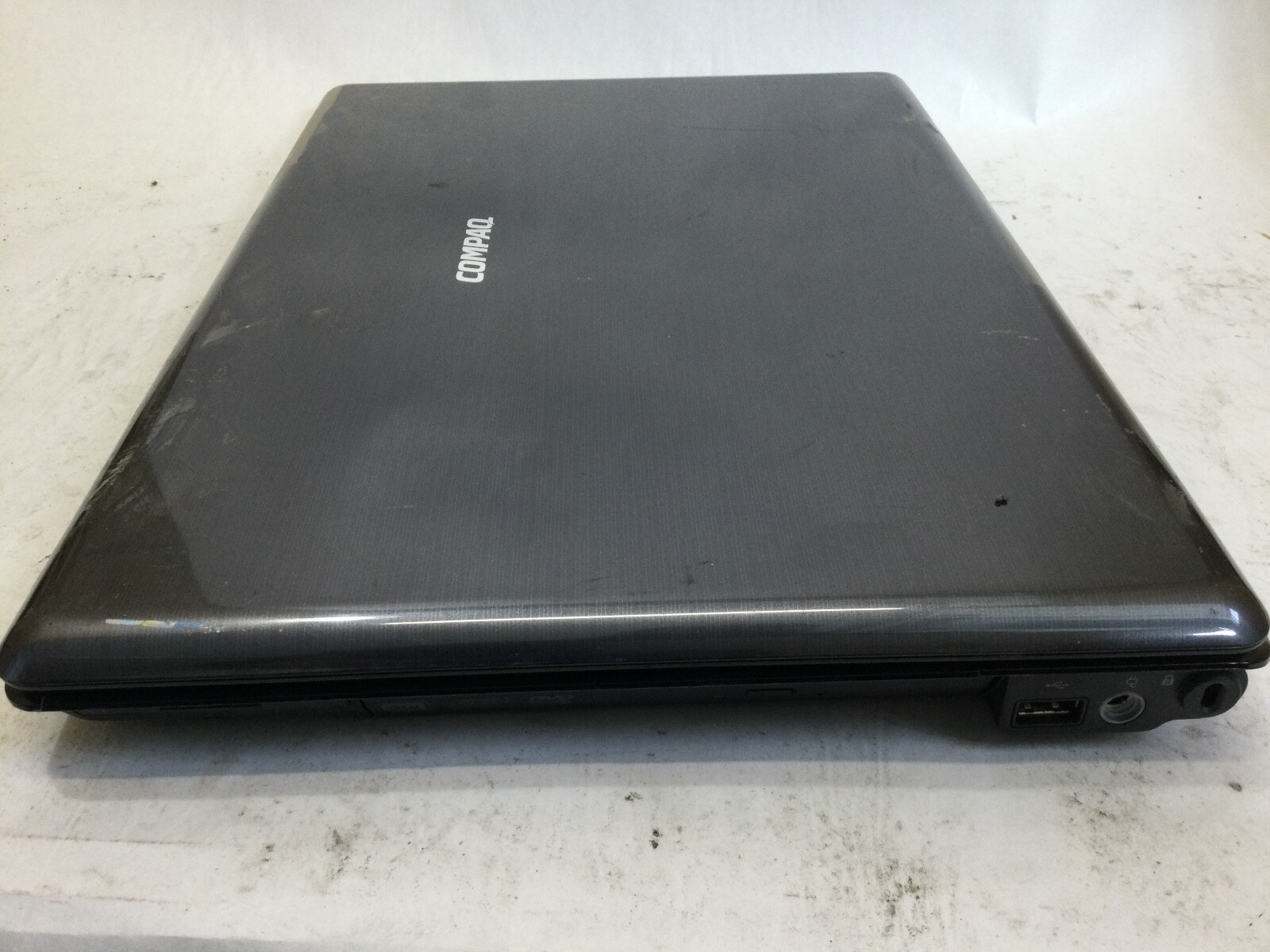 HP PRESARIO V6000 – 1GB RAM – AMD TURION 64 – FOR PARTS – READ DESCRIPTION – BB!