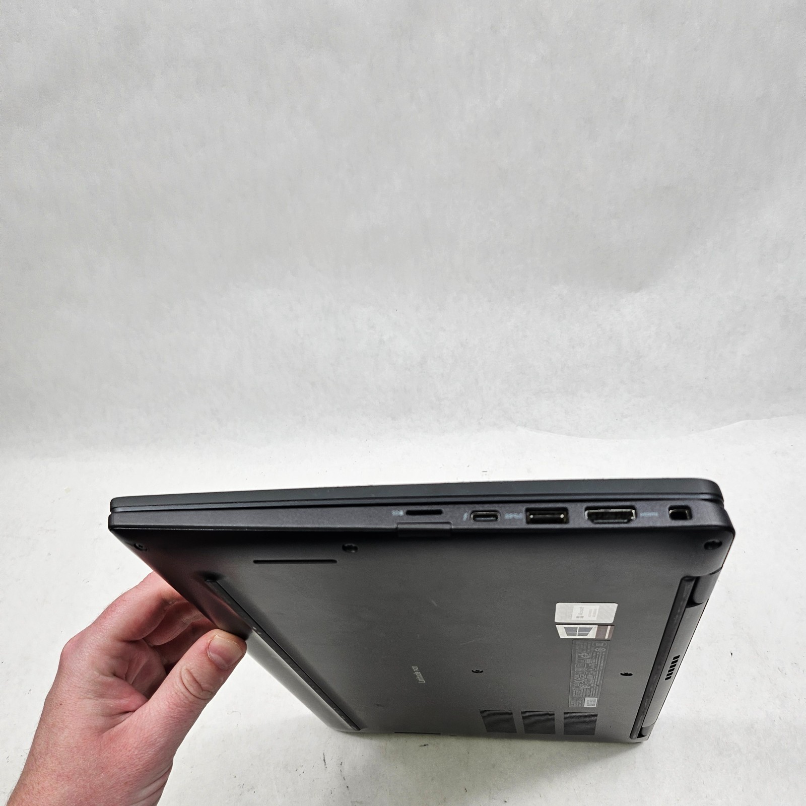 Dell Latitude 7420 i5-1145G7 2.60GHz 16GB RAM 256GB SSD WIN 11 Pro 14″ *Read