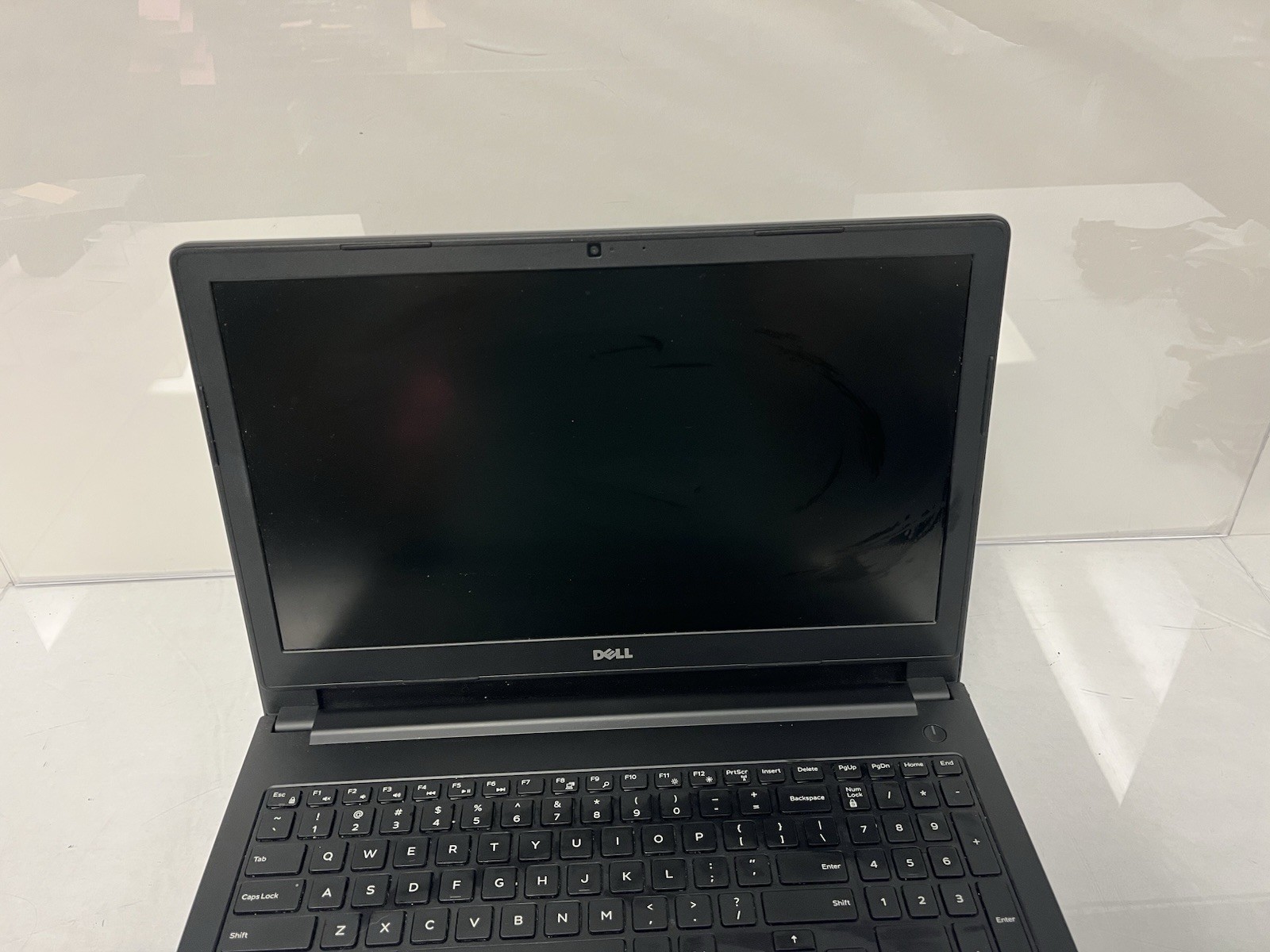 Dell Latitude 3570 Intel Core i7-6500U 2.50Ghz 8GB Ram 500GB HDD NO OS