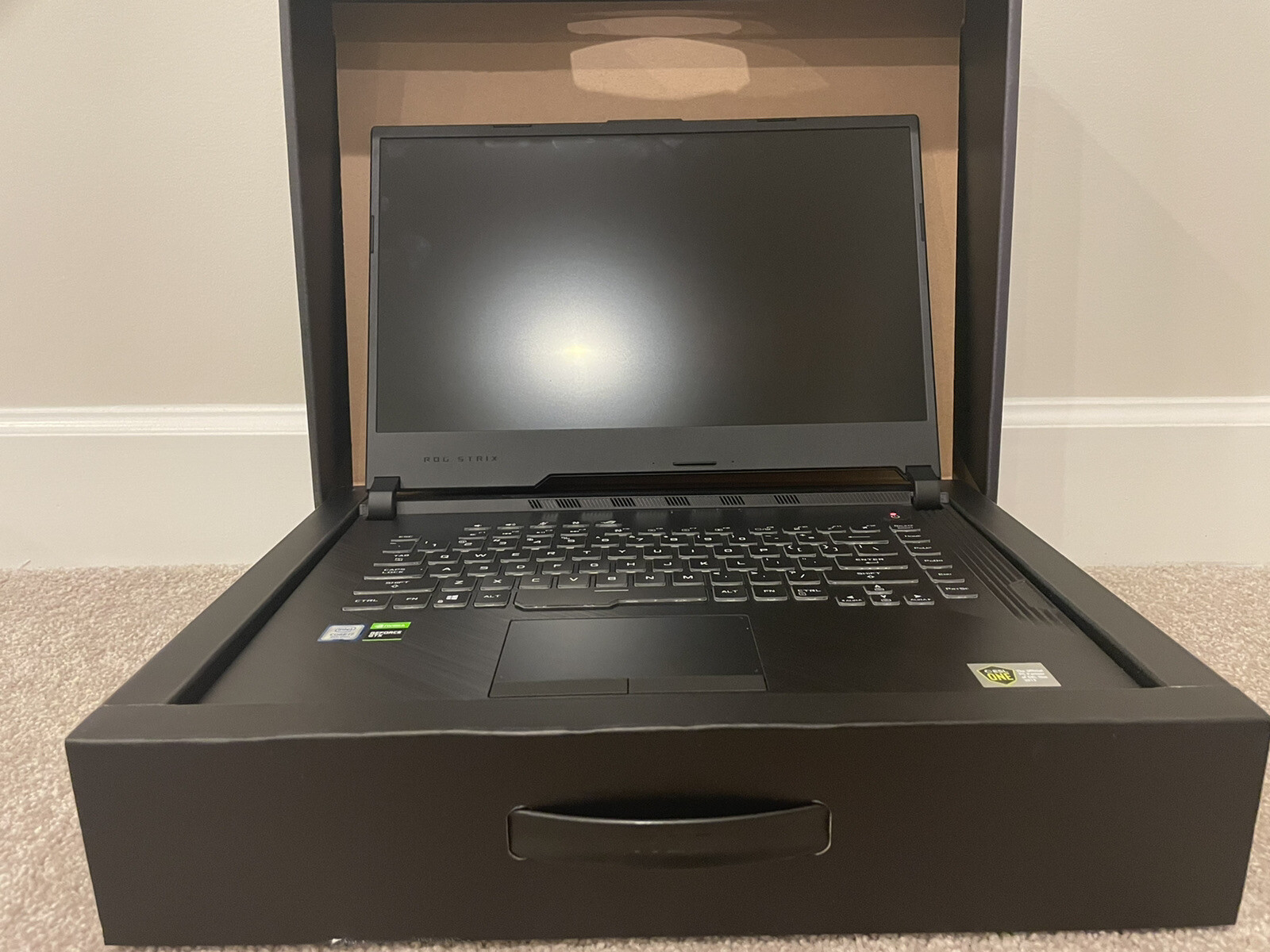 ASUS ROG 15.6 FHD, INTEL i7-9750H, UP TO 4.5GHz, 16GB DDR4, 1TB HDD + 512GB SSD