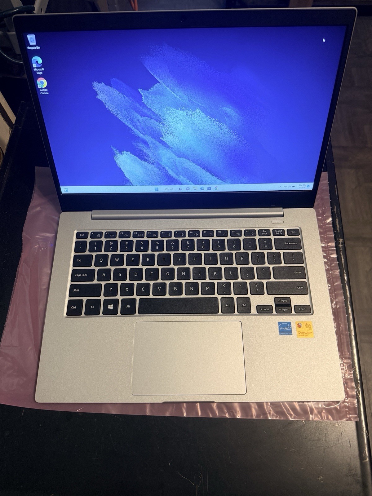 SAMSUNG GALAXY BOOK GO 14″ NP340XLA KA-2 Snapdragon 3.15GHz 8GB RAM ARM64 Laptop
