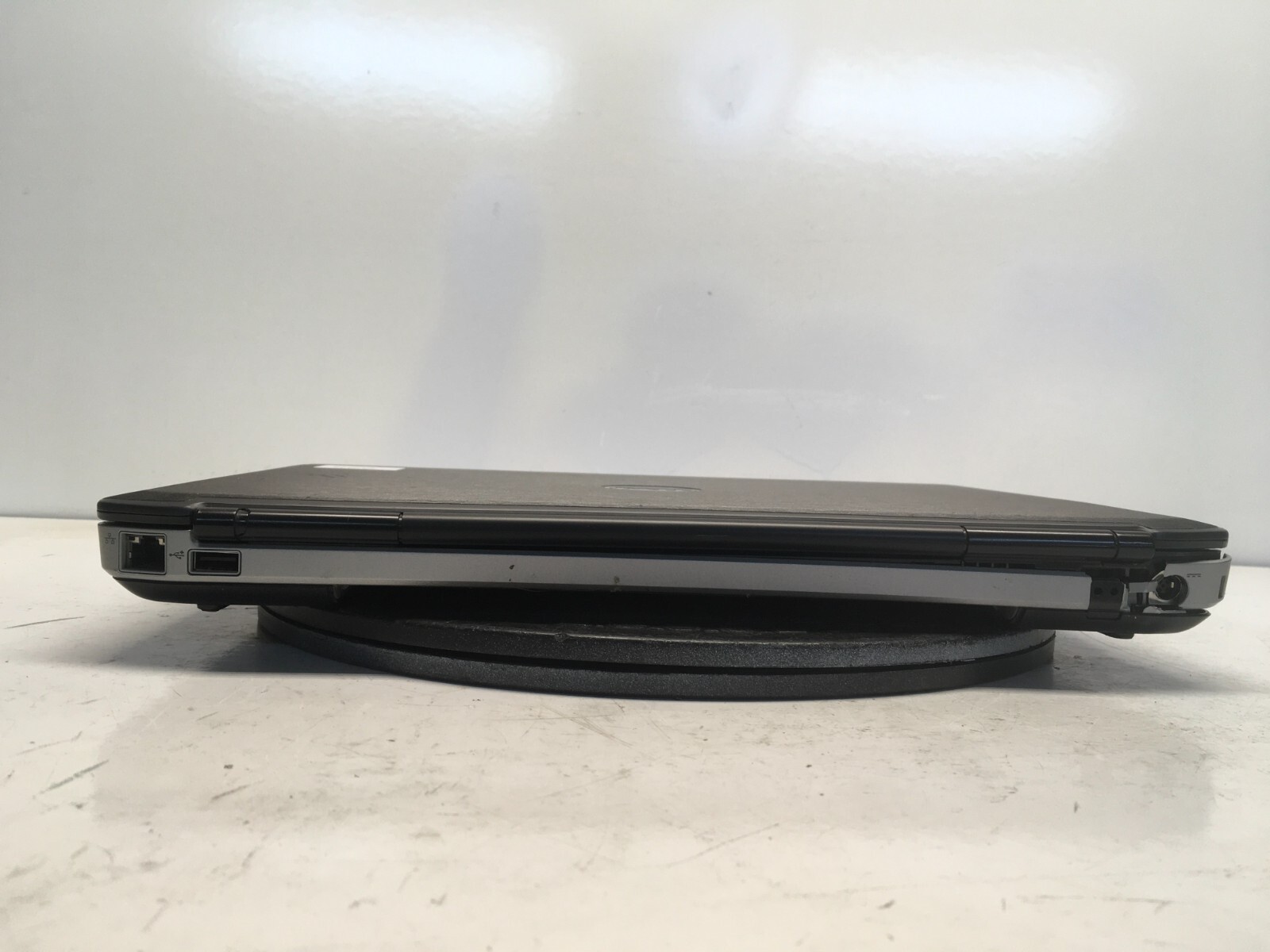 Dell Latitude E5430 Intel i5-3340M 2.7GHz 2 GB NO HDD No Batt