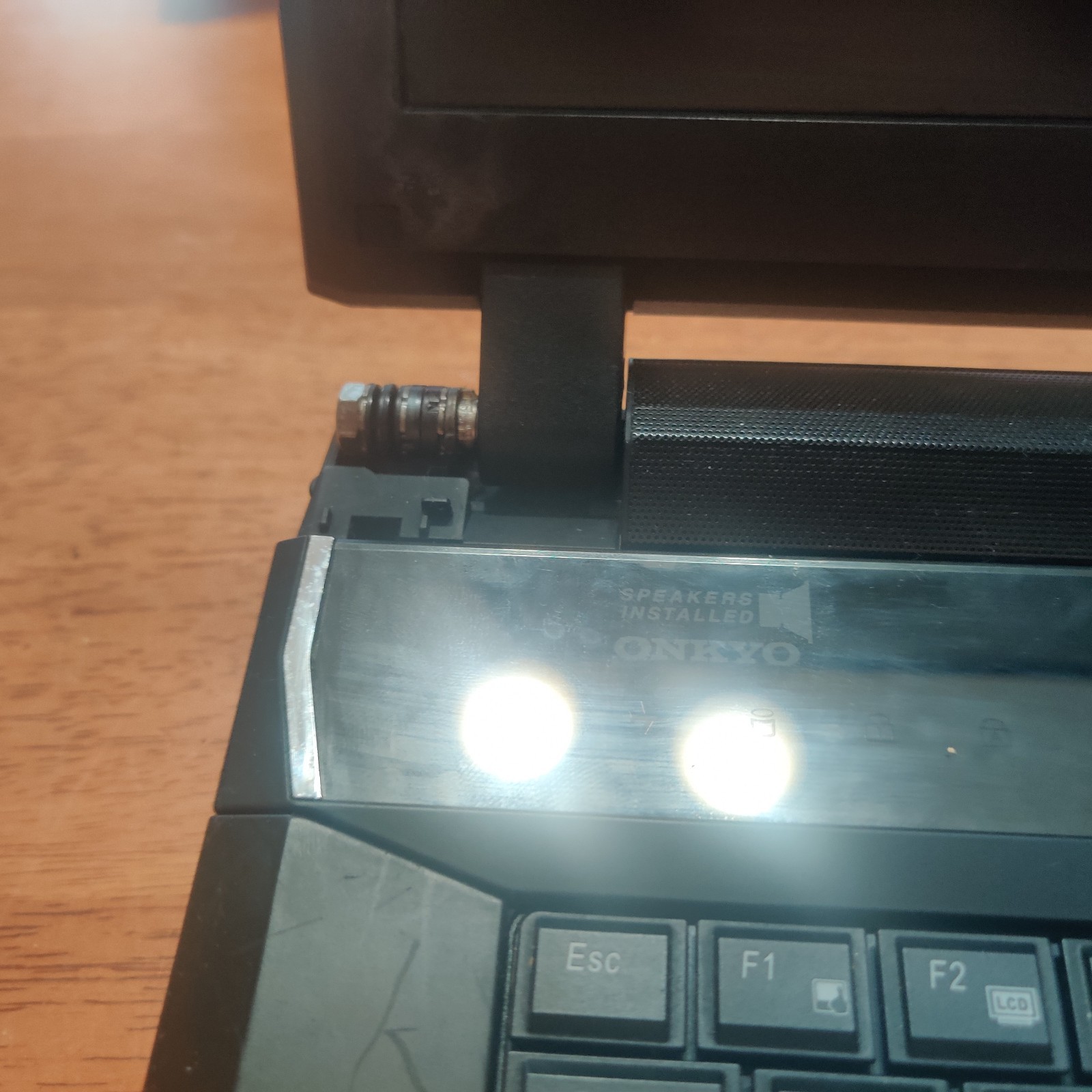 Sager Clevo P177SM-A NP8298 I7-4810mq 3.8Ghz NVIDIA 770m Gpu Works Bad Lcd 17.3″