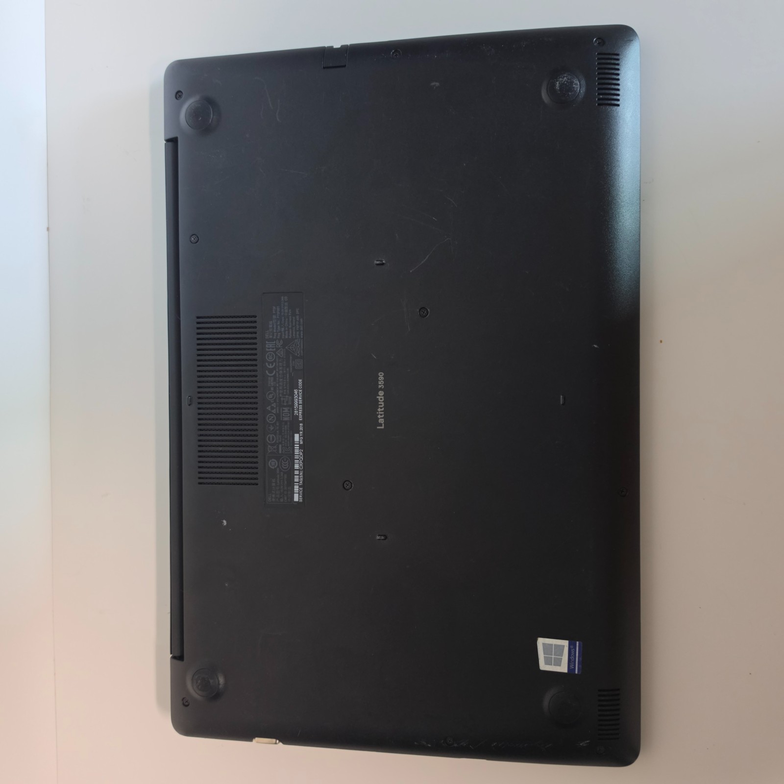 Dell Latitude 3590 Laptop PC | Intel Core I3-6006U 2.00GHZ | 8GB Ram | No HDD A5