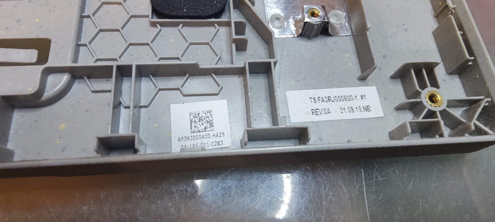 ACER ASPIRE TRUE AV15-51 TOP BODY PALMREST AP3RJ000410 FA3RJ000600
