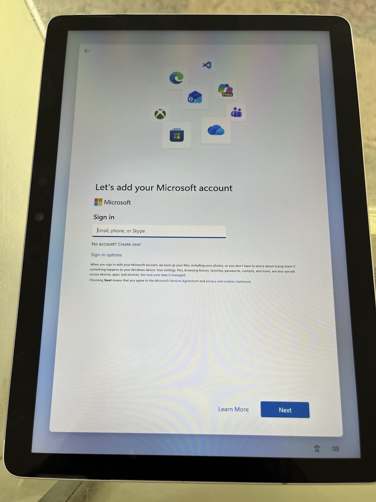 Microsoft Surface GO 2 1926 Intel Pentium 4425Y 4GB 64GB Windows 10