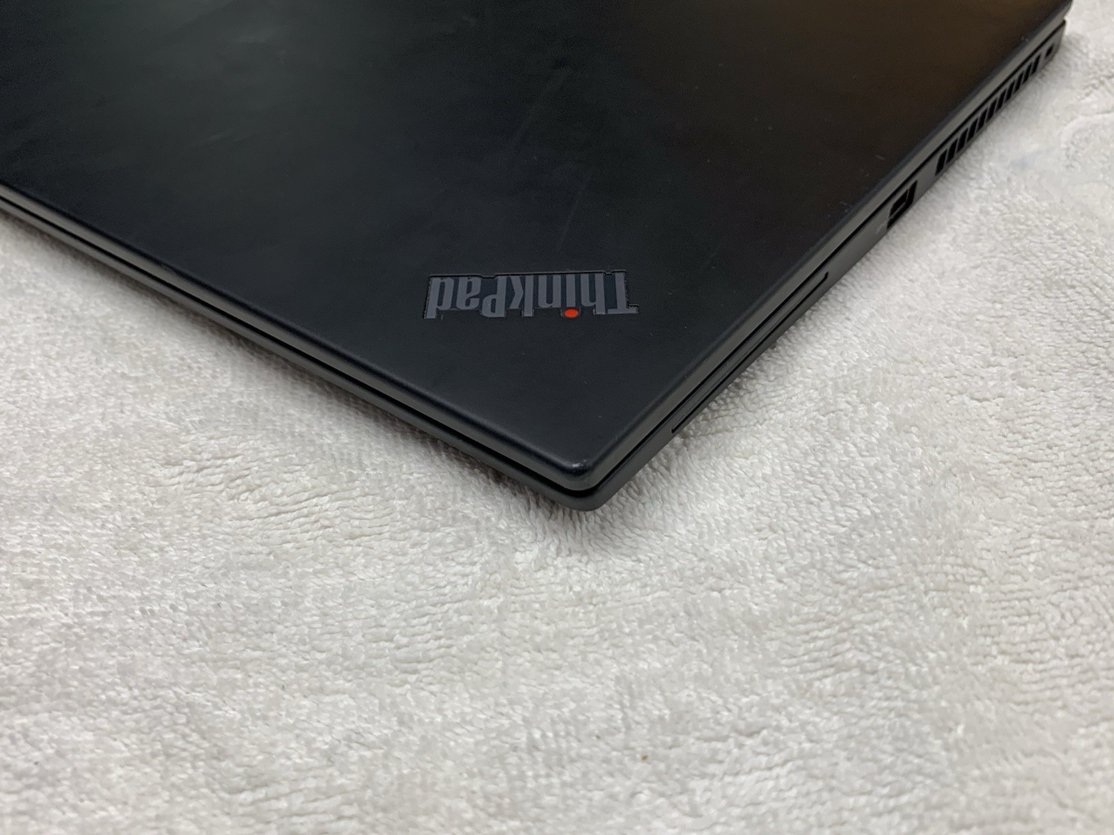 Lenovo Thinkpad T14s Gen. 4 14″ Laptop (Intel Core i7-1355U 16GB RAM 1TB)