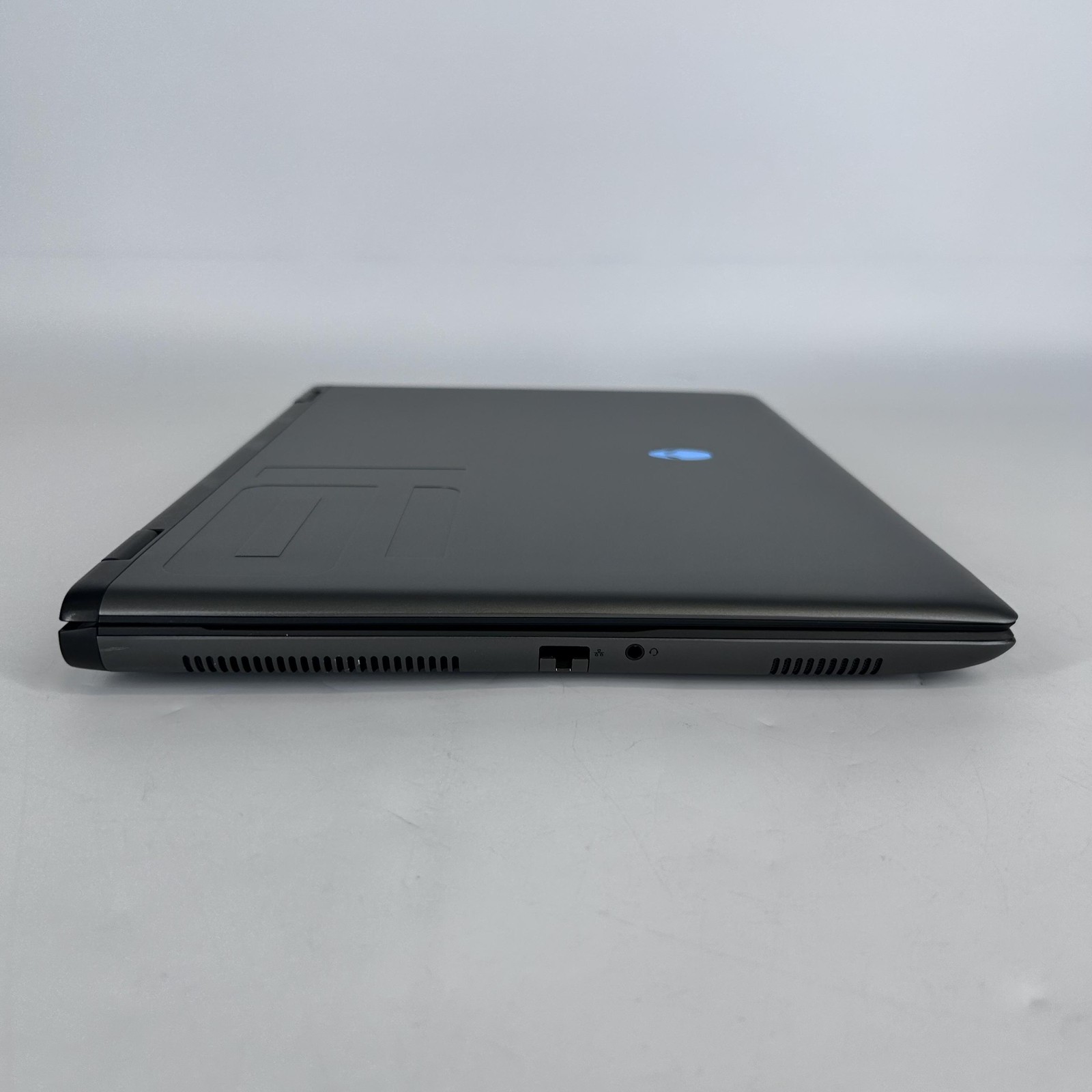 Dell Alienware M16 R2 240Hz QHD+ 2.5 GHz Ultra 9 185H 32GB 1TB SSD RTX 4070 Good