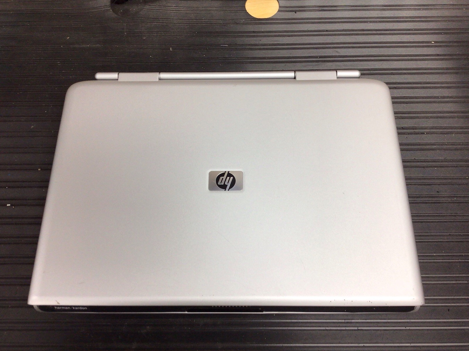 HP Pavilion ZD8000 17″ Vintage Pentium4 3.0ghz XP Laptop | Untested AS IS