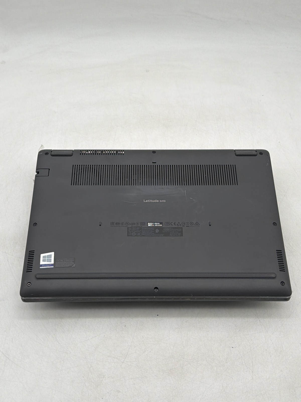 Dell Latitude 3410 i3-10110U 14″ 8GB 128GB NO OS {Read}
