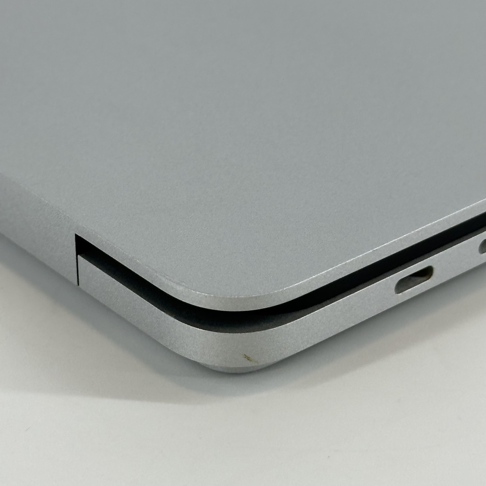 Microsoft Surface Laptop Studio 14 2K i7-11370H 3.3GHz 16GB 512GB RTX 3050 Ti