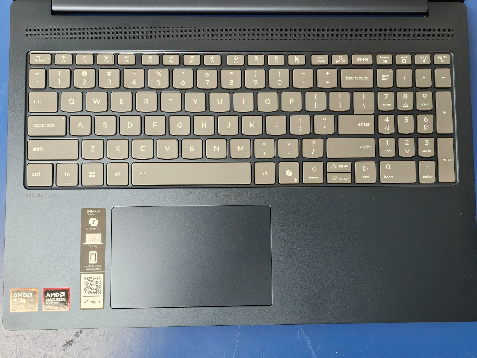 LENOVO IdeaPad 5 2-in-1 16AKP10, AMD Ryzen AI 7 350, 16 GB RAM, 1 TB NVMe SSD