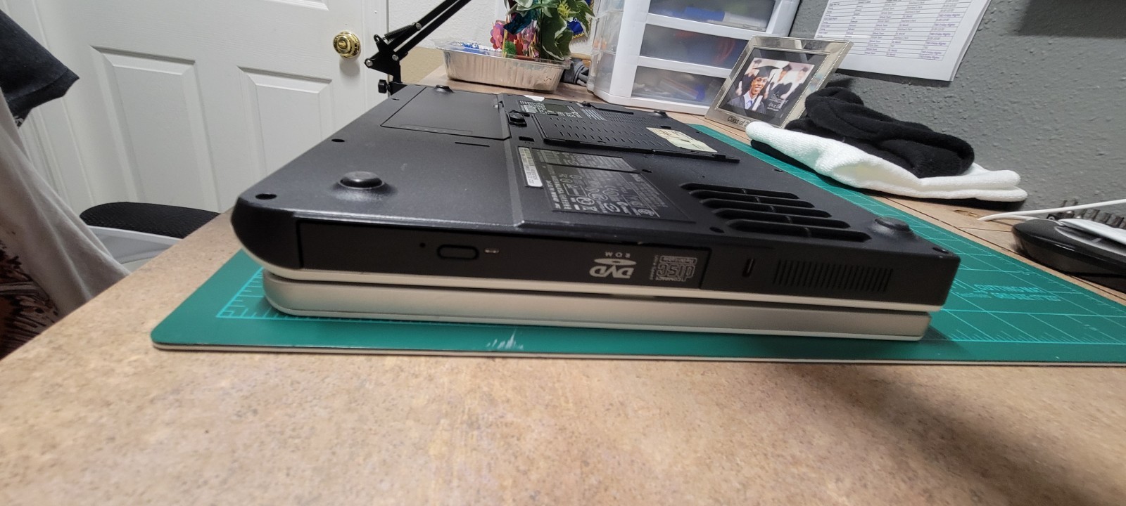 Dell Inspiron 1501 AMD Athlon 64 X2 TK-53 1.7GHz 1 GB NO HDD