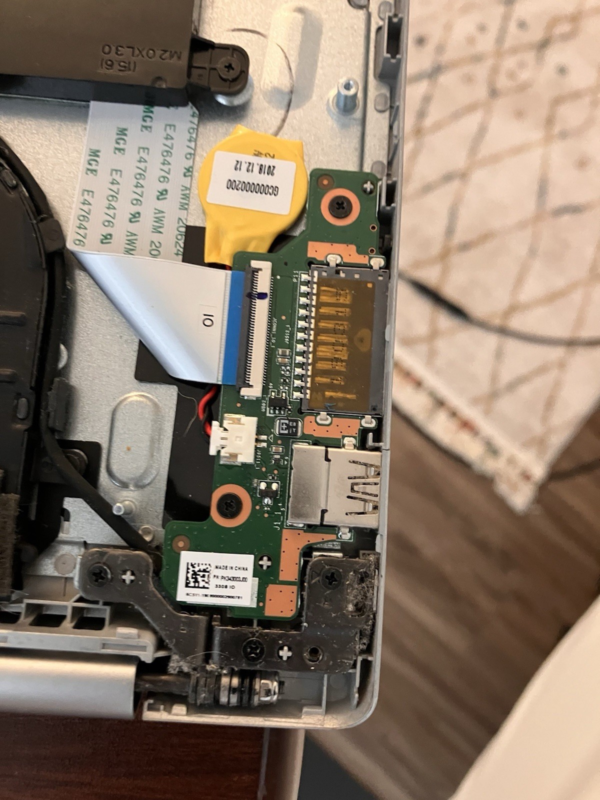 Lenovo Ideapad 330S-15ARR Ryzen 5 2500U / 8GB RAM / NO SSD