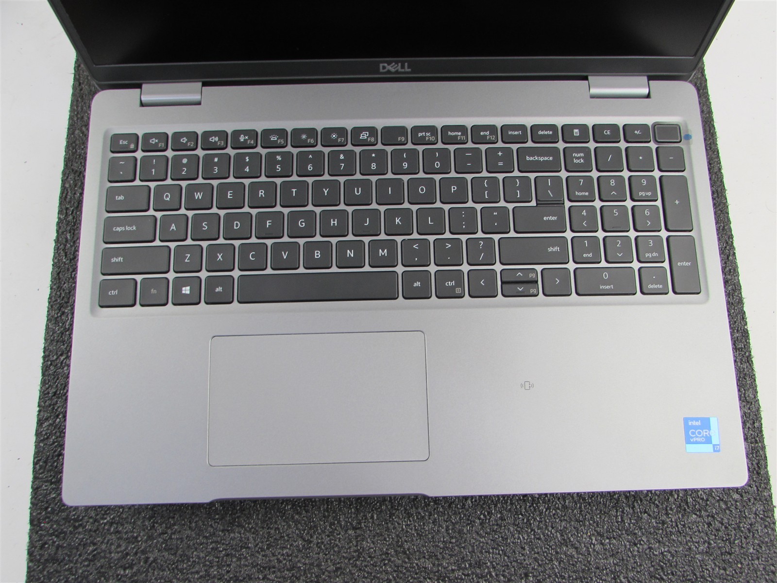 DELL LATITUDE 5520 1920X1080 FHD CORE I7-1185G7 NO SSD 8GB RAM NO O.S