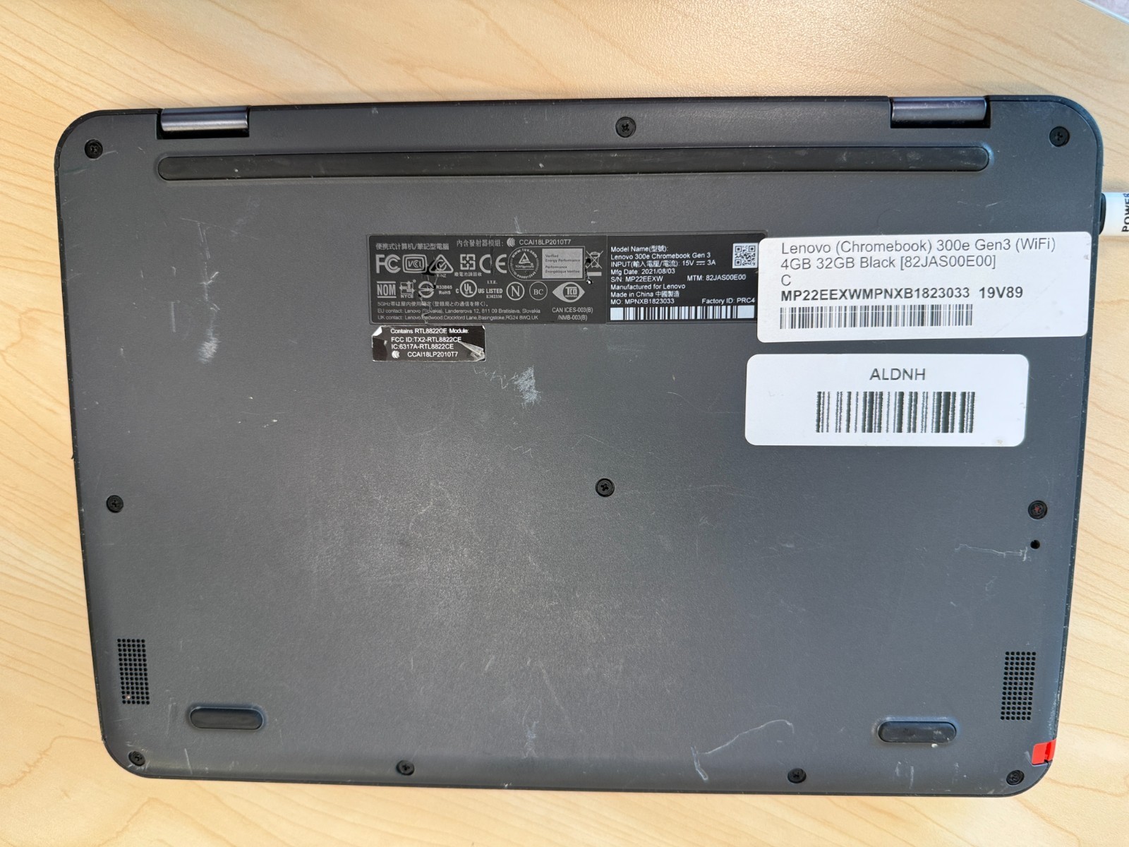 Chromebook Lenovo 300e Gen 3 32 GB Storage – (Region Free)