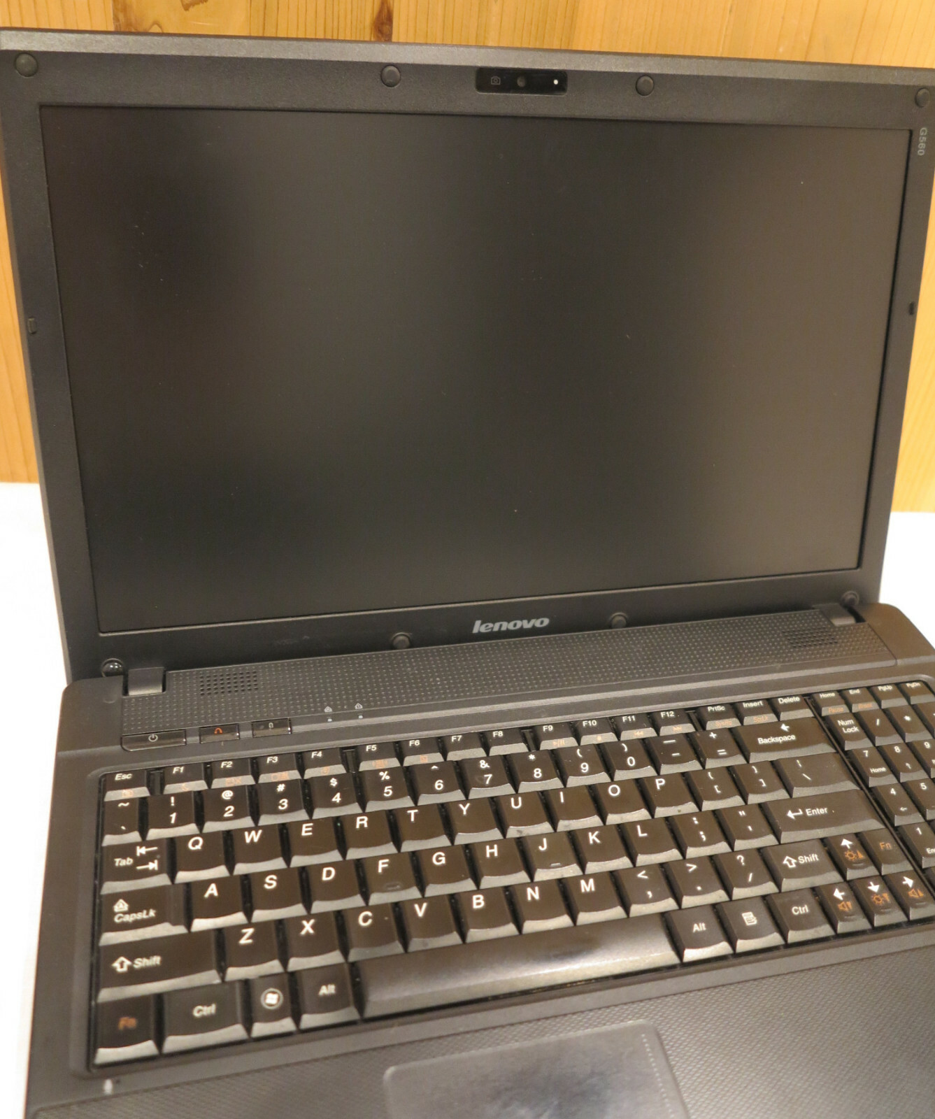 Lenovo G560 15.6″ Laptop Computer 4GB DDR3 150GB SATA 2.1GHz CPU