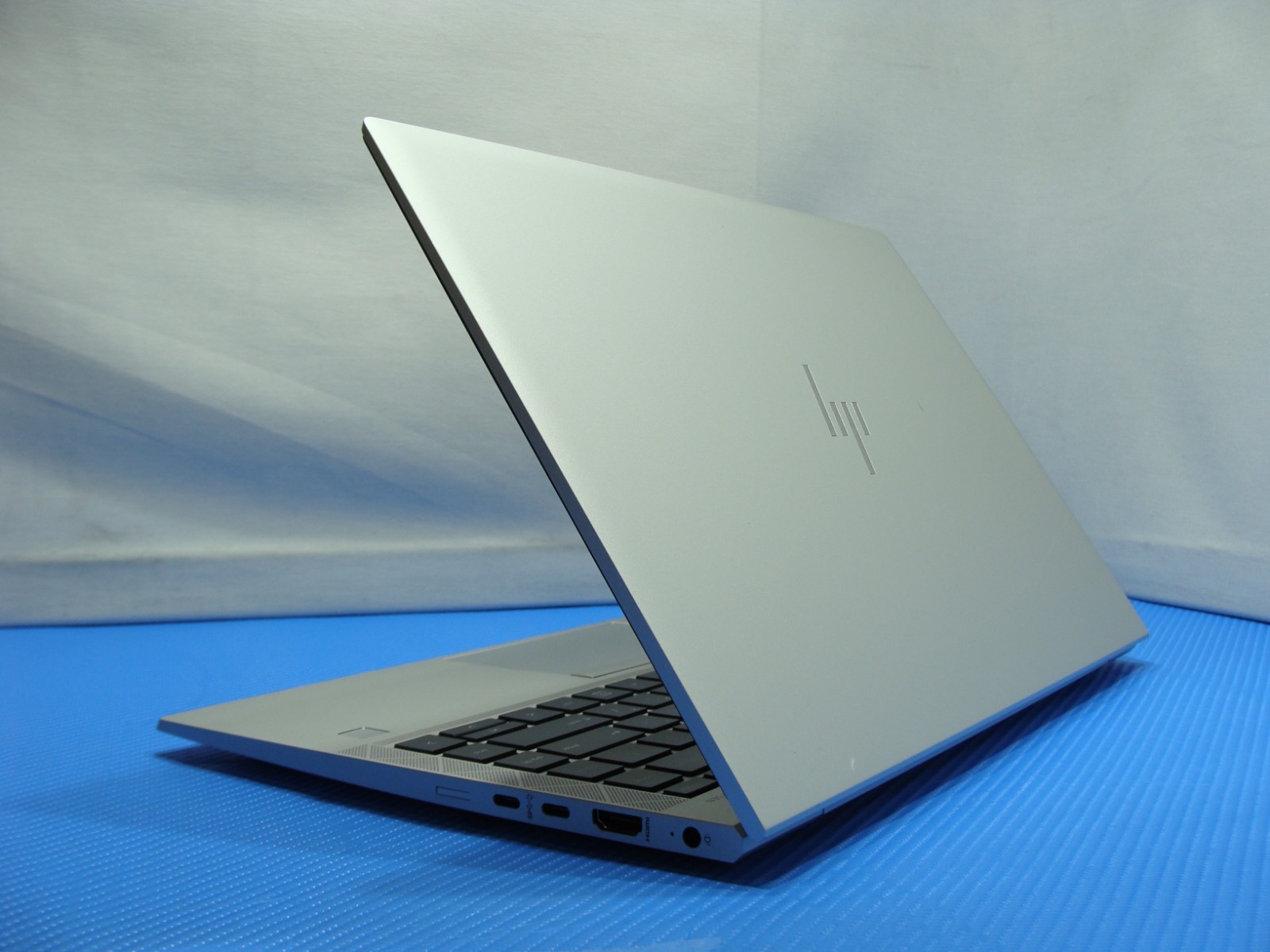 HP EliteBook 845 G7 laptop 14″FHD AMD Ryzen 5 PRO 4650U 2.1GHz 16GB 256GB SSD