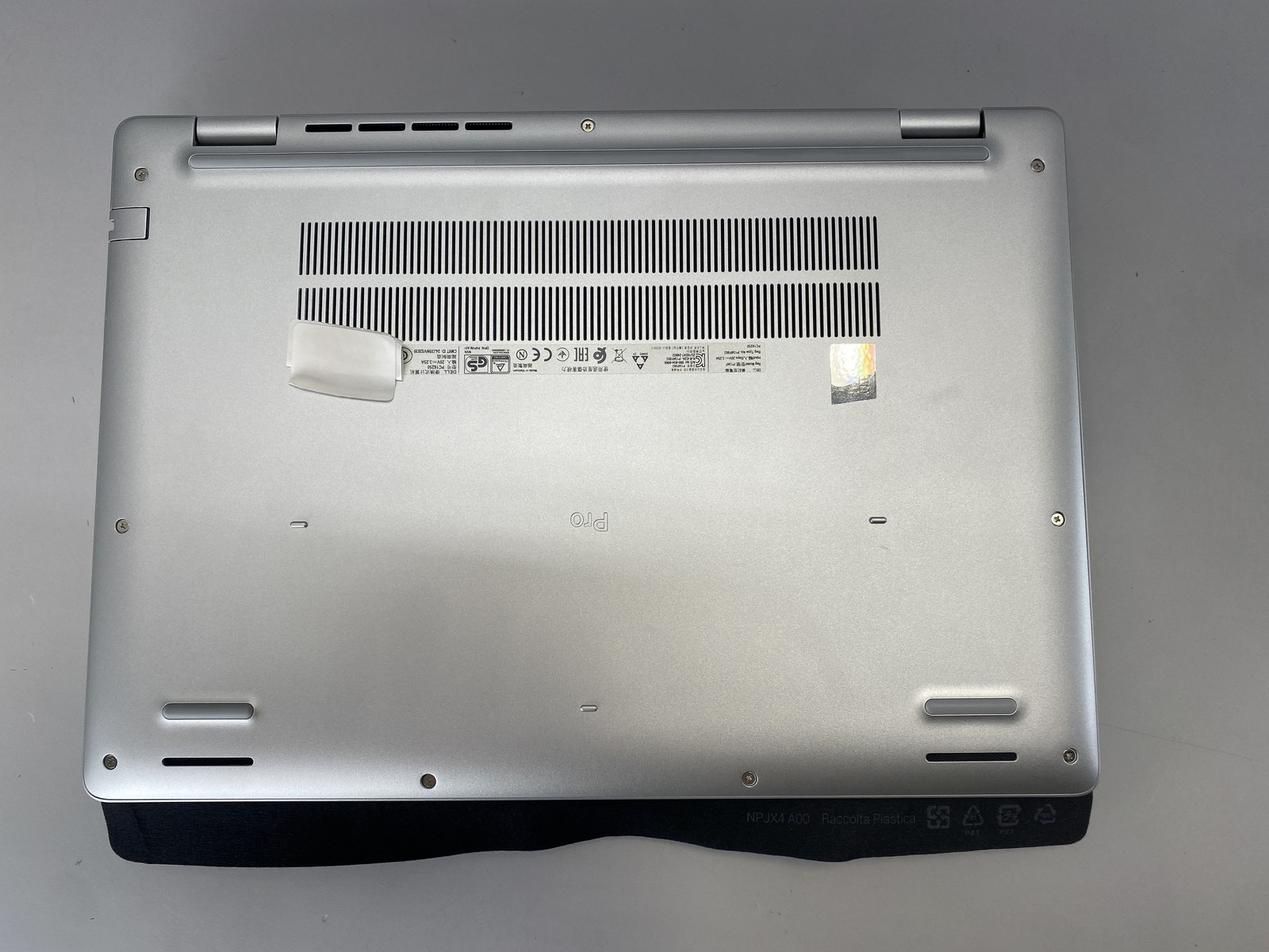 Dell Laptop Pro 16 PC16250 16″ Intel Core Ultra 7 255U 512GB- Silver