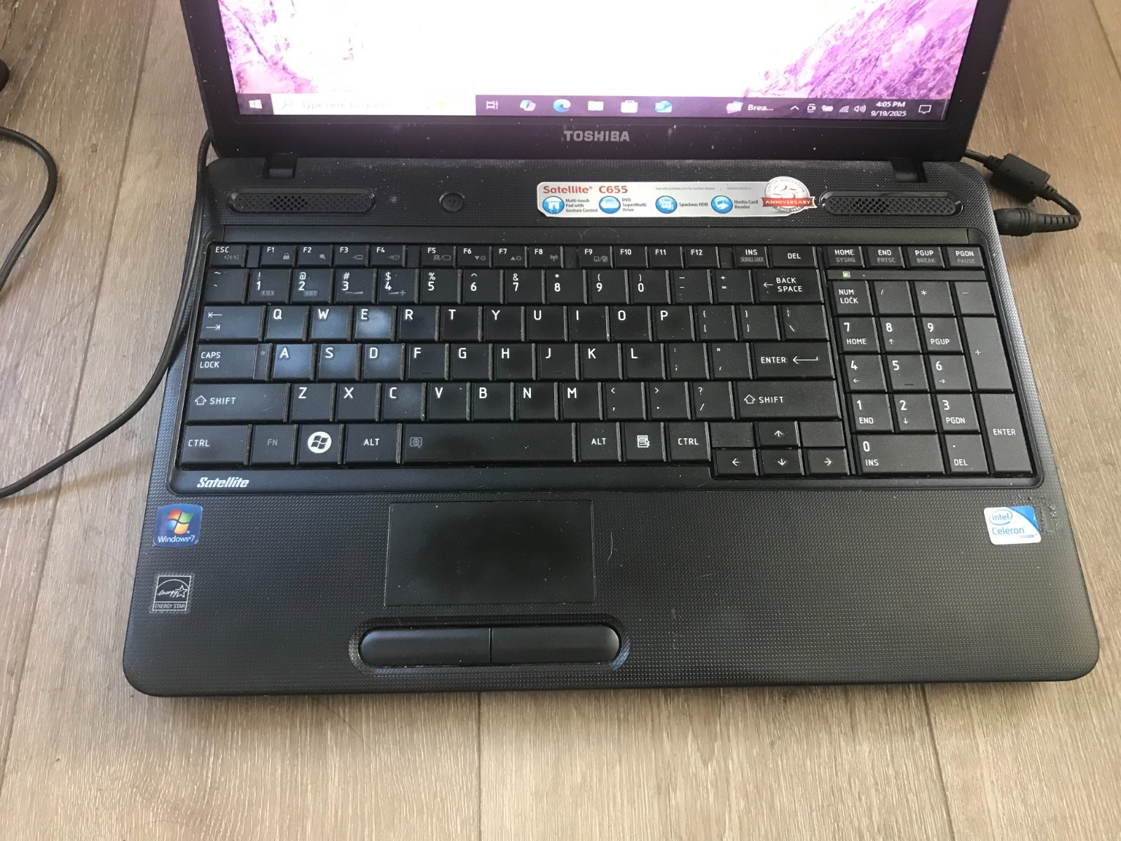 Toshiba Satellite C655-S5049 15.6″ Intel Celeron 900 2.20GHz 2GB RAM 250GB HDD