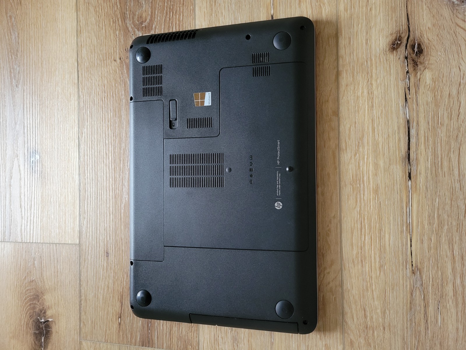 HP Pavilion Laptop Red 15.5″