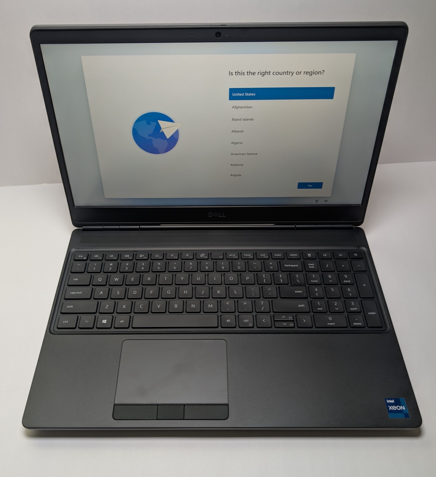 Dell Precision 7560 15.6″ Xeon W‑11855M/ 32GB – 512GB SSD/ Windows 11 Pro. ~CK3~