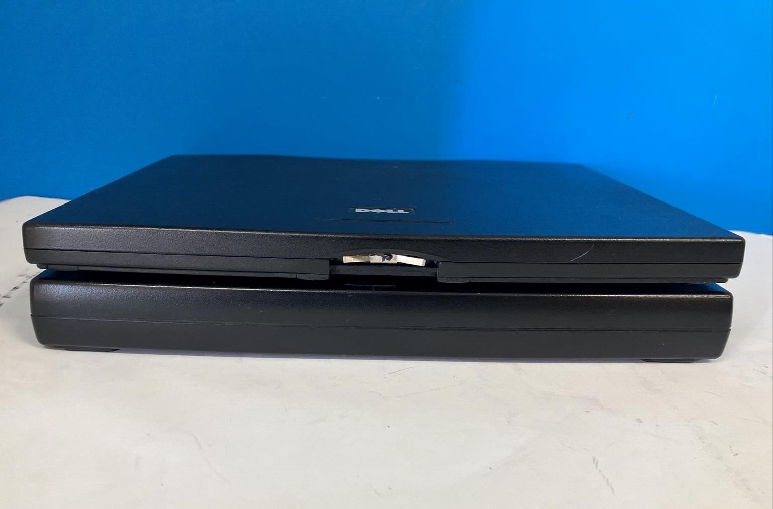 Dell Latitude LX 4100T 10.5″ Laptop 80486 CPU / 12MB RAM / Windows 95 (Read) ~