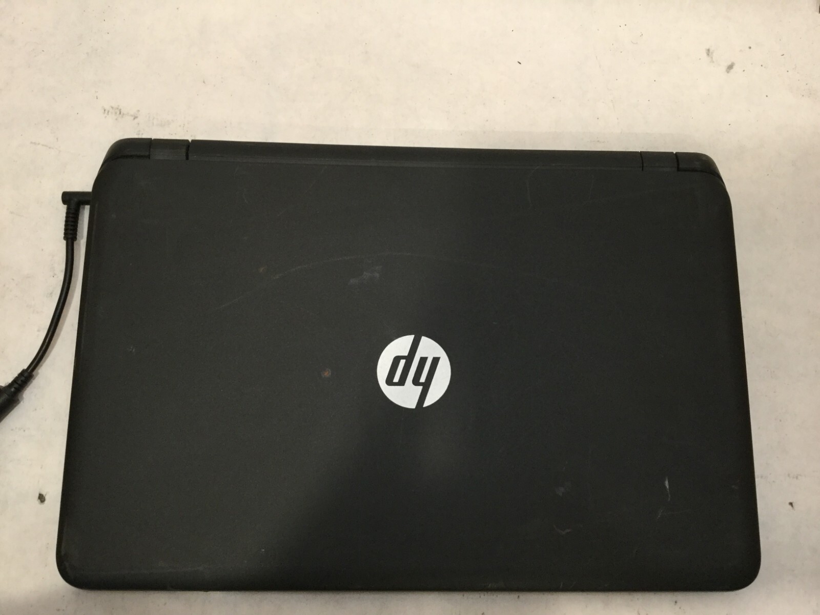 HP 15-f033wm / Intel Celeron N2840 @ 2.16GHz / (NO STORAGE or MEMORY) -MR