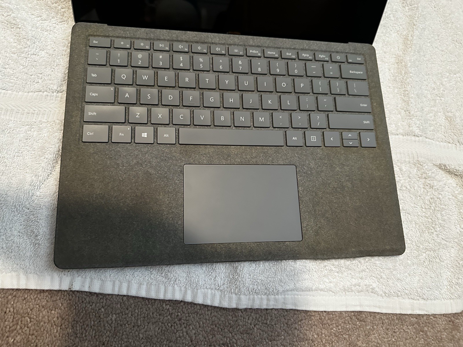 Laptop Parts/Repair Intel i5 256GB SSD Base Model Cracked Screen AS-IS