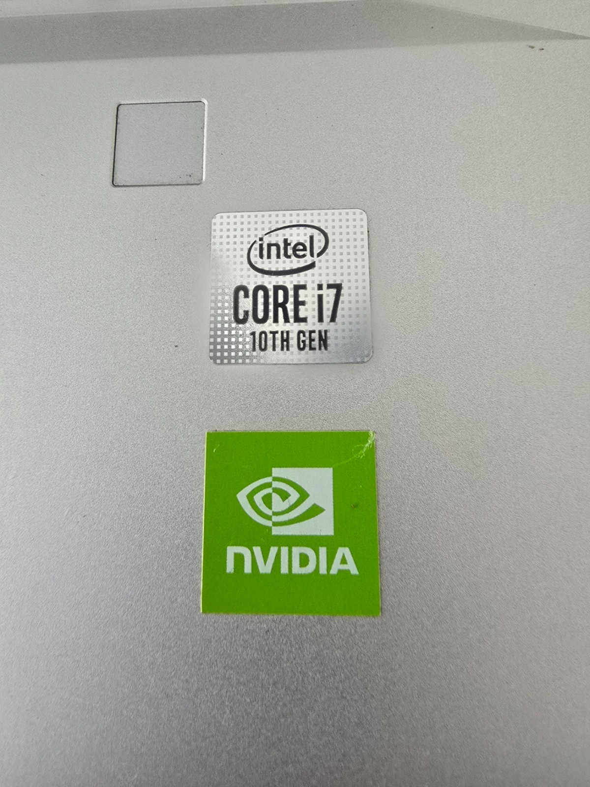 HP 17M ENVY CE+i7-10510@4.9GHz+1TB SSD+1TB SATA+32GB RAM+NVIDIA+ FREE AI-ONBOARD