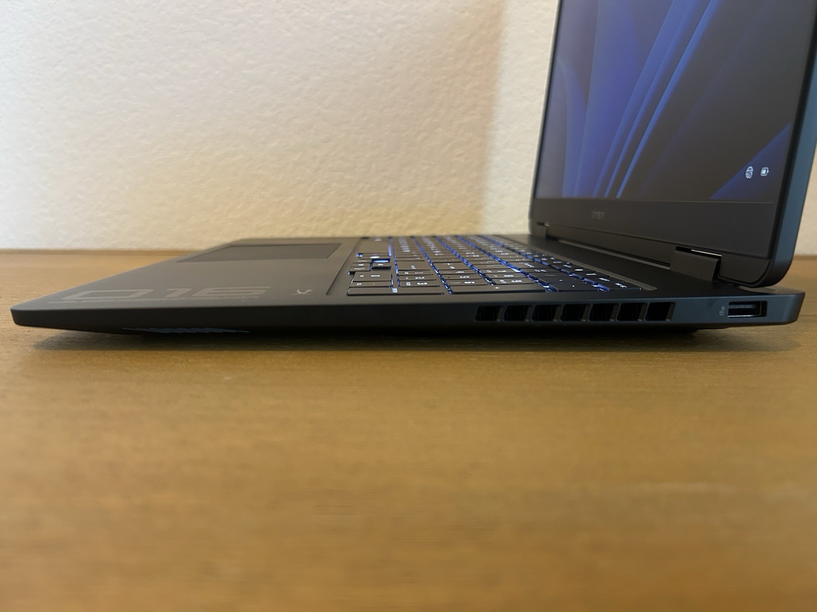 Omen Slim 16 Gaming Laptop PC Intel Ultra 7 255H RTX5060 16GB RAM