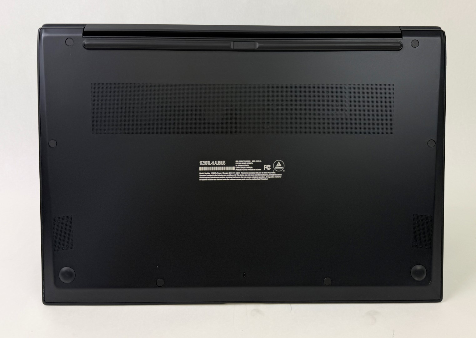 LG Gram 17Z90TL-H.AUB8U3 17″ 2560×1600 Touch Ultra 9 288V 32GB RAM 1TB SSD W11P